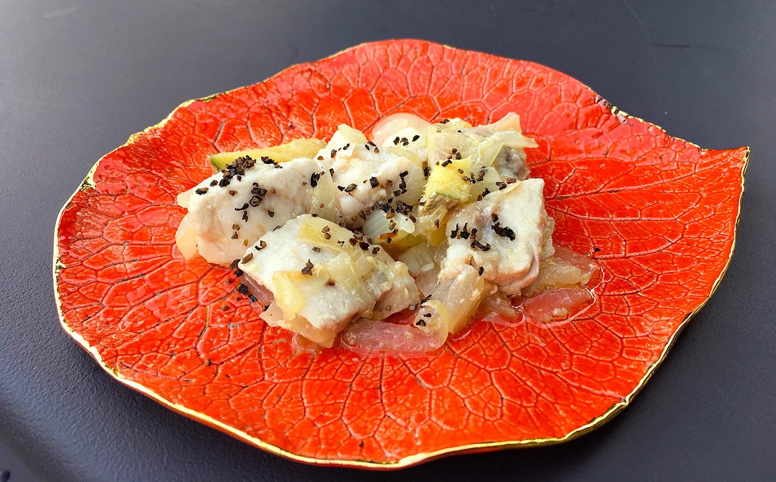 Filetto di pesce spada marinato allo zenzero