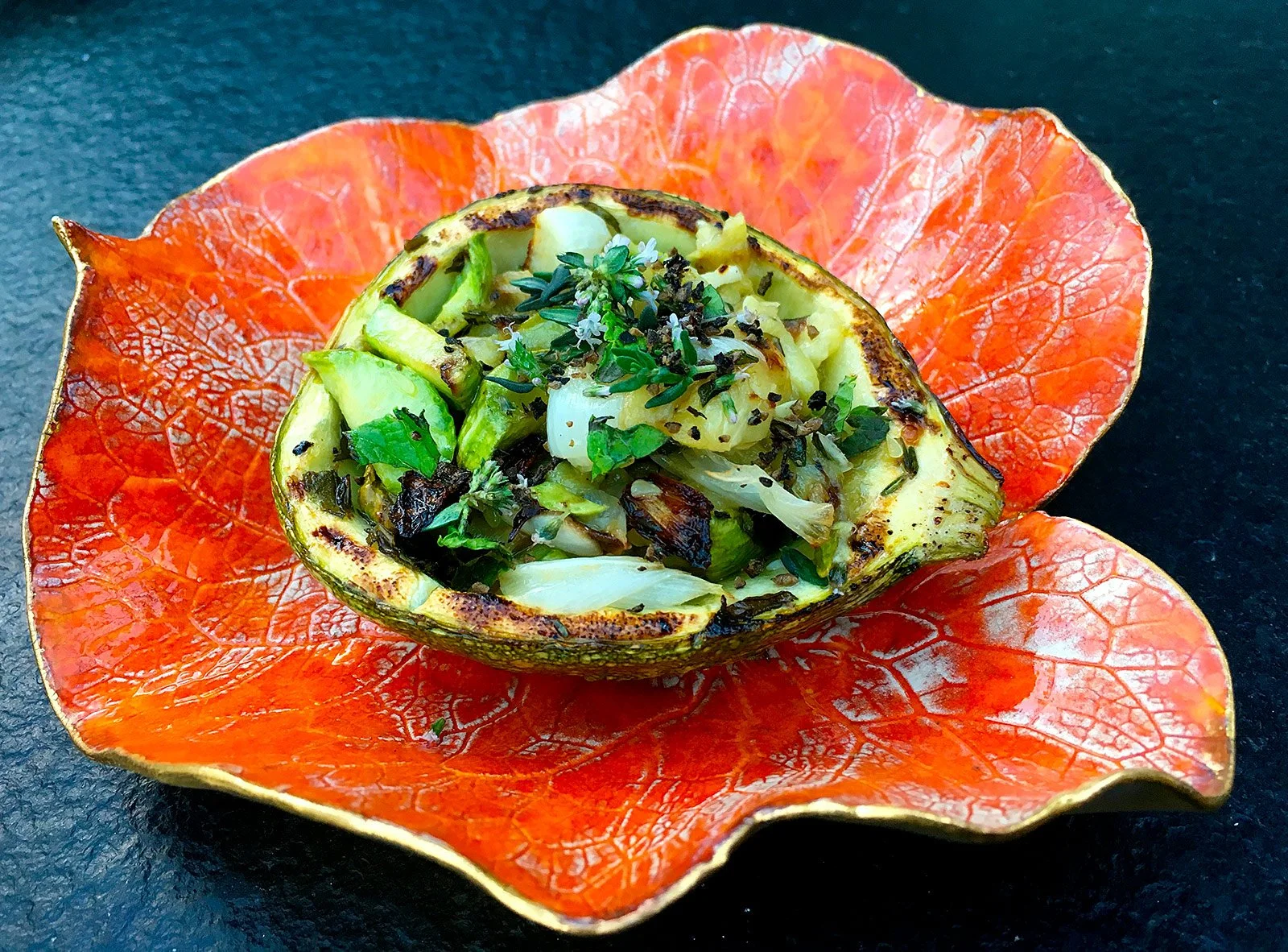 Zucchina tonda ripiena alle erbe