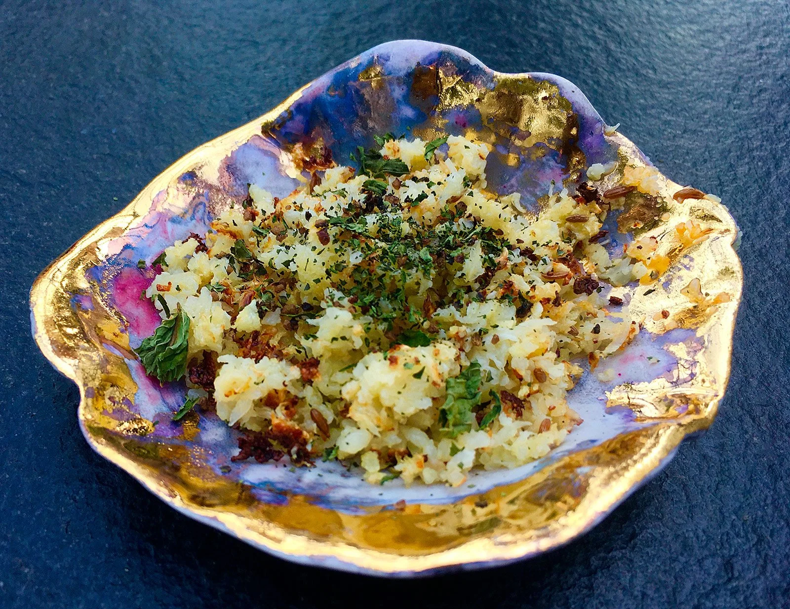 Riso di cavolfiore crudo alla menta