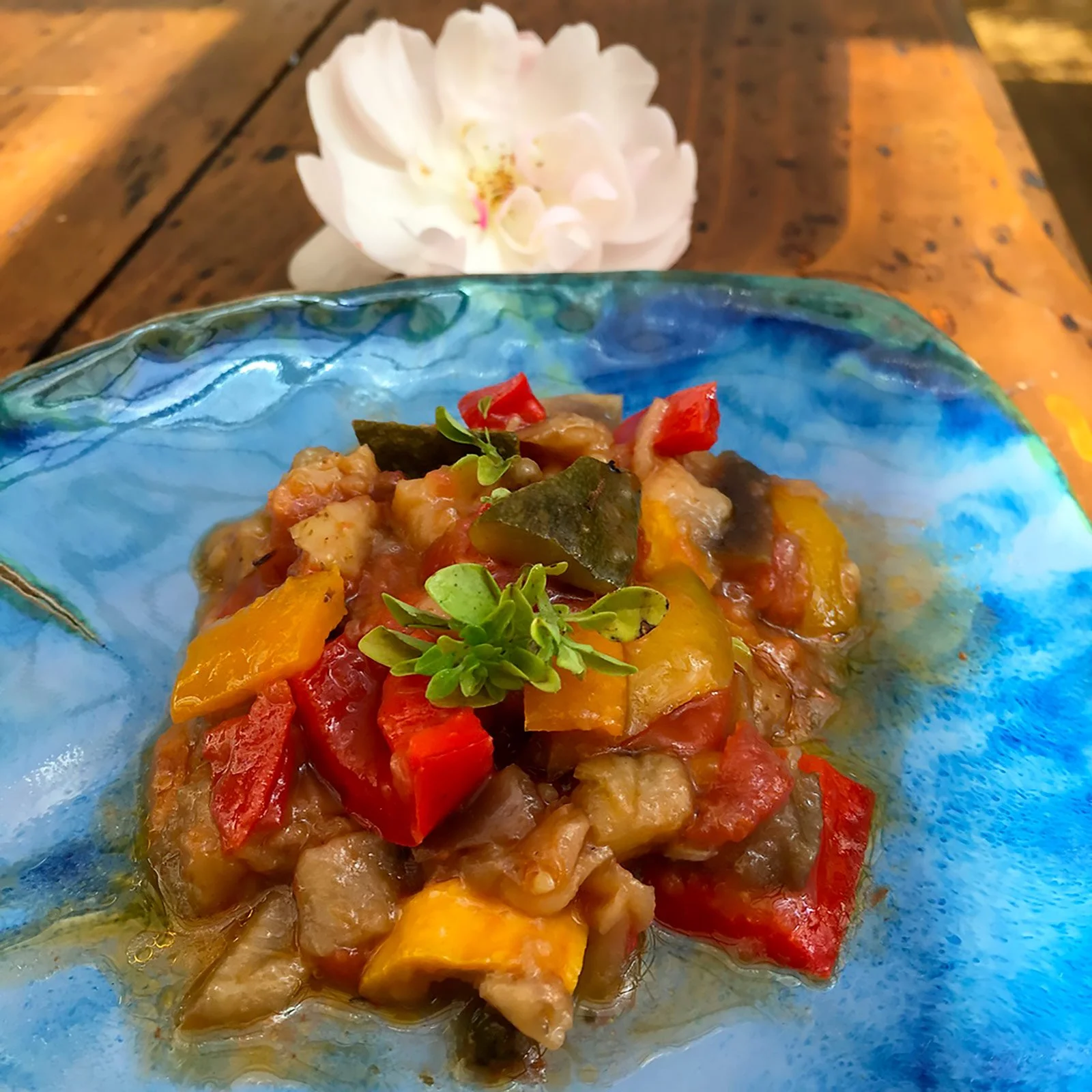 Padellata di verdure miste alle erbe