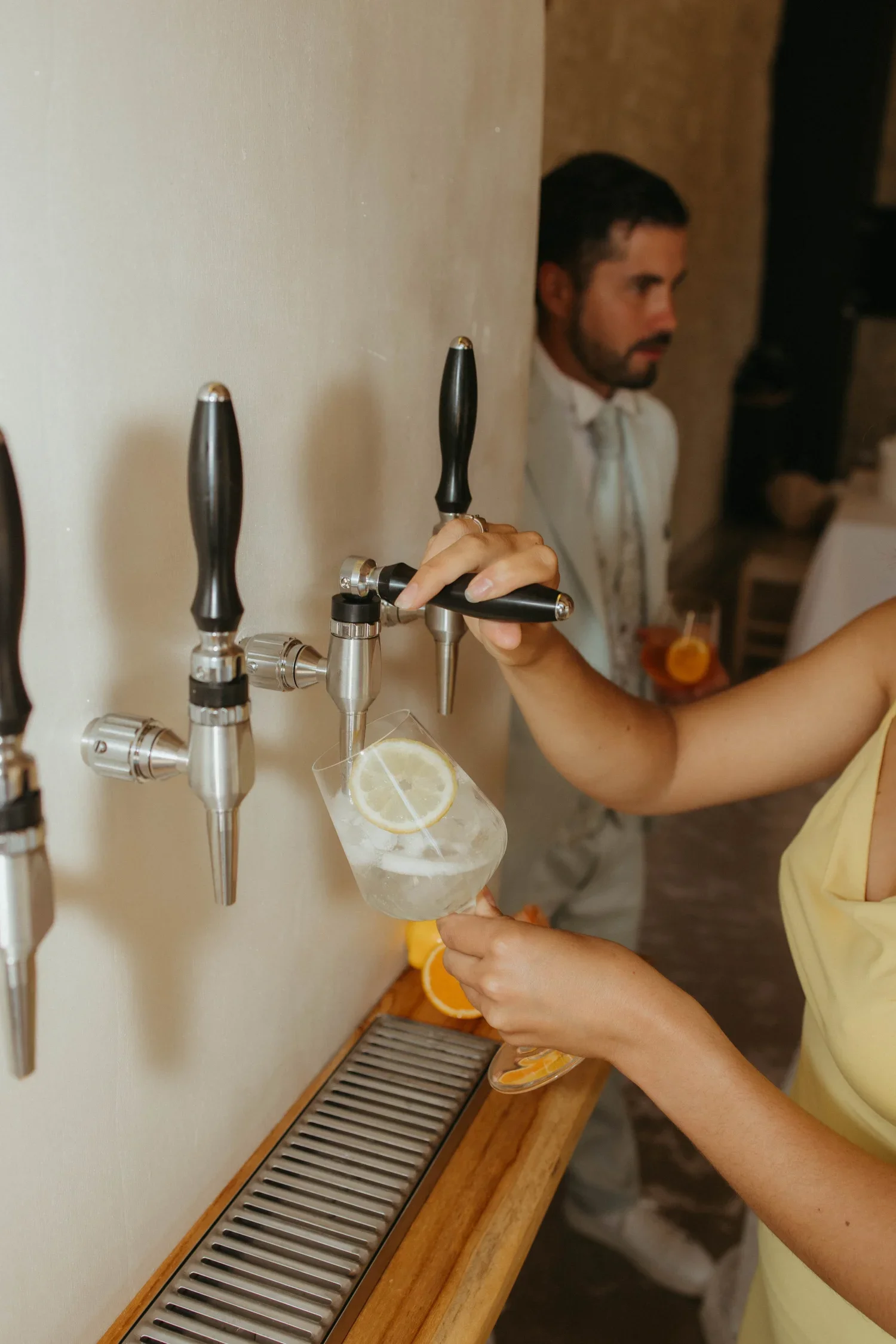 Un spritz signature à la pression, de Paris aux Alpes