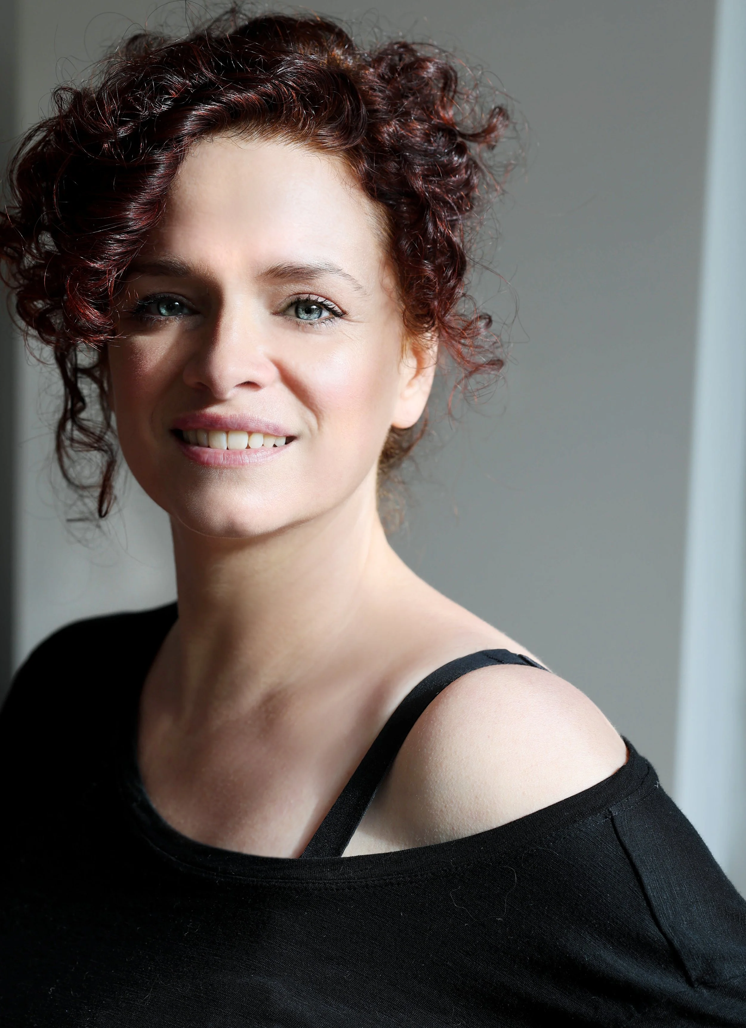 Portrait of Caroline Delabie, Expert Colorist and Color Consultant for Comic Books, Illustration and visual arts