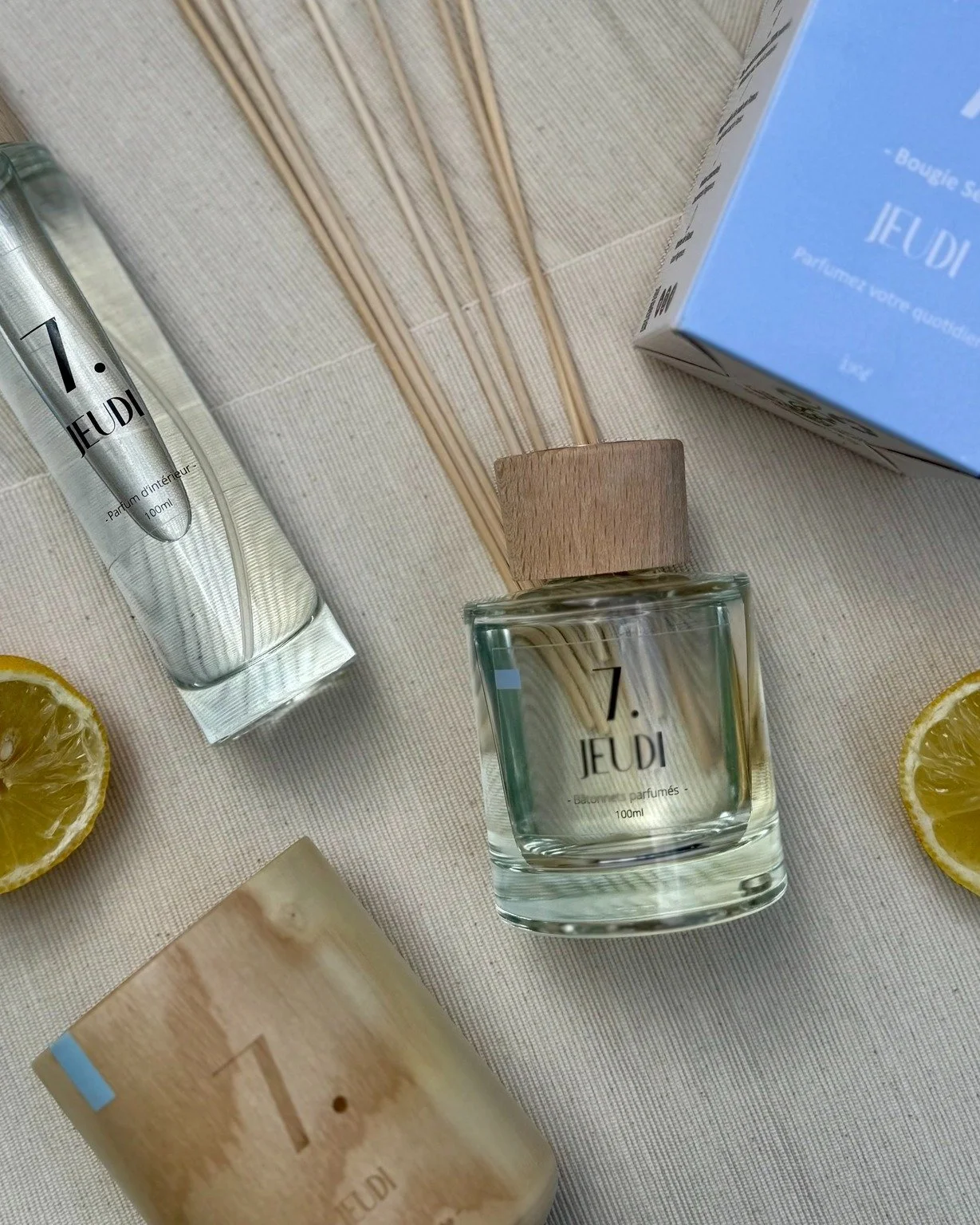 ✨ Jeudi Tonique &ndash; L&rsquo;&eacute;nergie d&rsquo;un &eacute;t&eacute; sans fin.
Un zeste d&rsquo;agrumes, une fleur de pivoine, une touche iod&eacute;e&hellip;
Jeudi Tonique, c&rsquo;est le parfum d&rsquo;ambiance qui r&eacute;veille les sens c