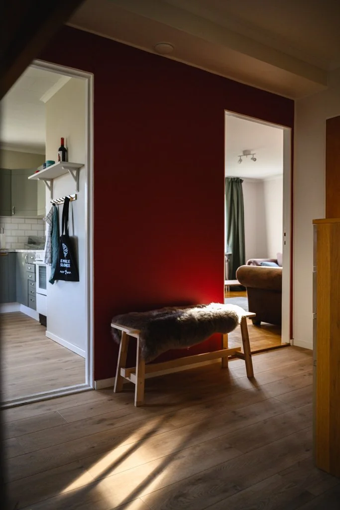 Eingang rotes Haus