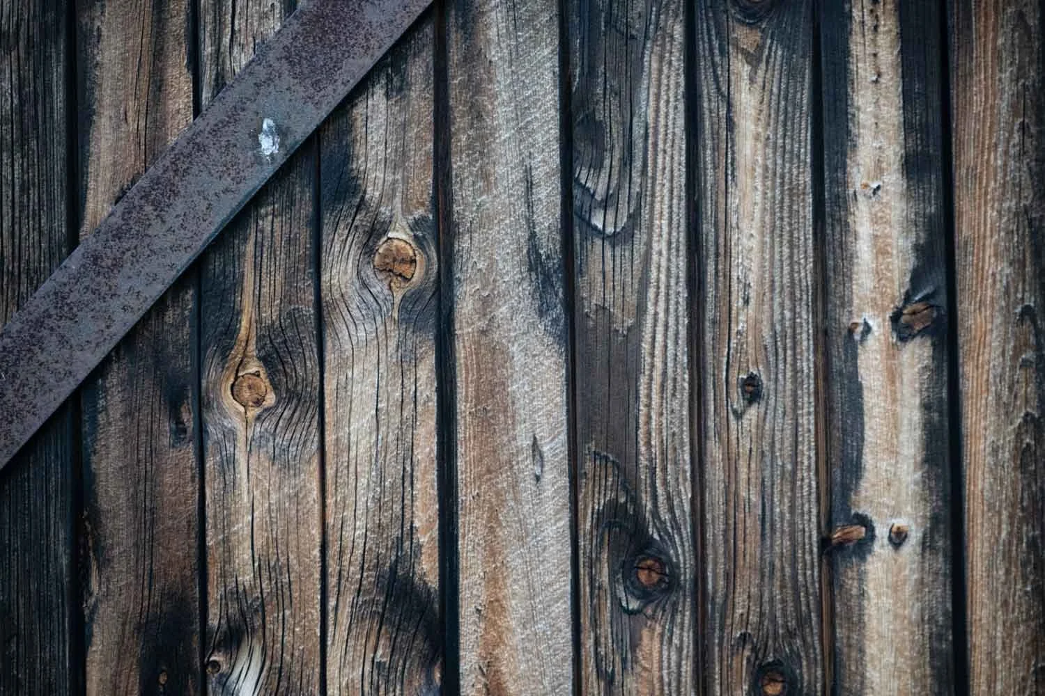 Holzwand in Schweden