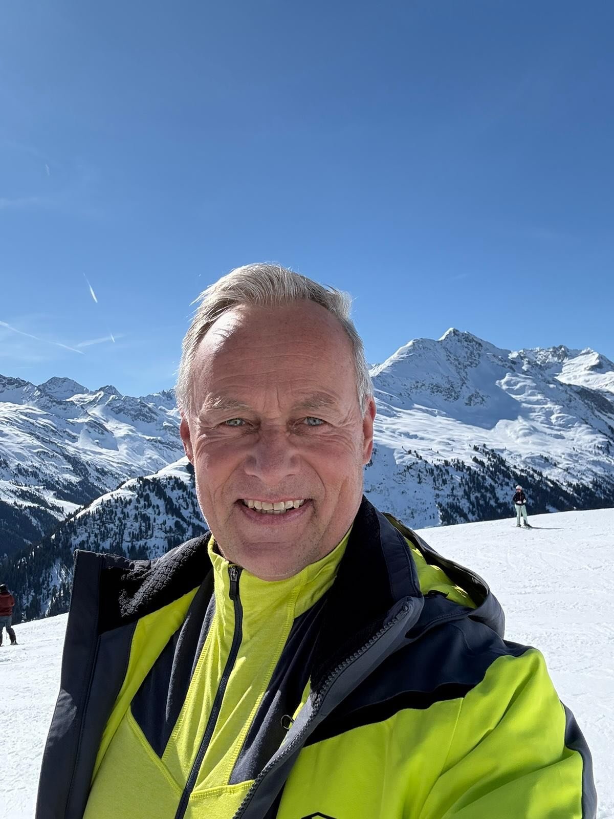 Ostergr&uuml;&szlig;e! Besichtigung des Klimawandels am #Arlberg ! Wunderbare Pistenverh&auml;ltnisse herrlicher Osterskilauf, die Berge sind immer eine Reise wert!