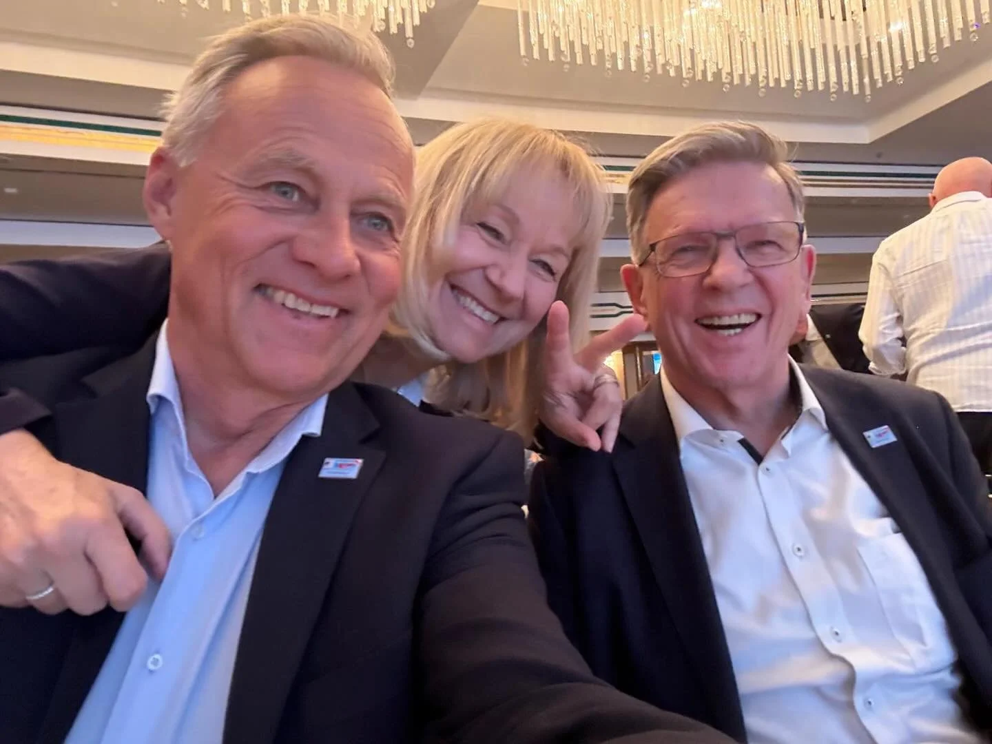 Gr&uuml;&szlig;e aus #Cottbus von der Klausur der #AfD-Bundestagsfraktion! 🩵🇩🇪