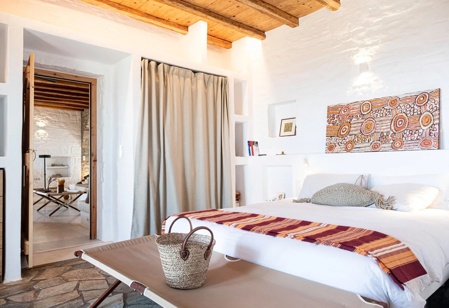 filos-villa-retreat-venue-single-room-paros.jpg
