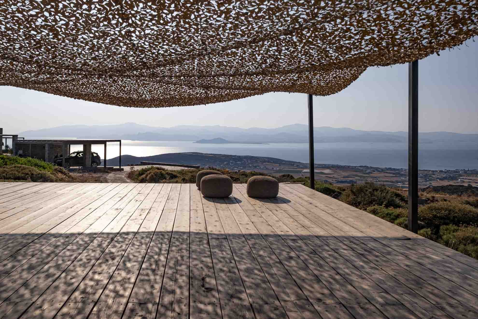 wellnest-retreat-paros-therapeutic-workshop.jpg