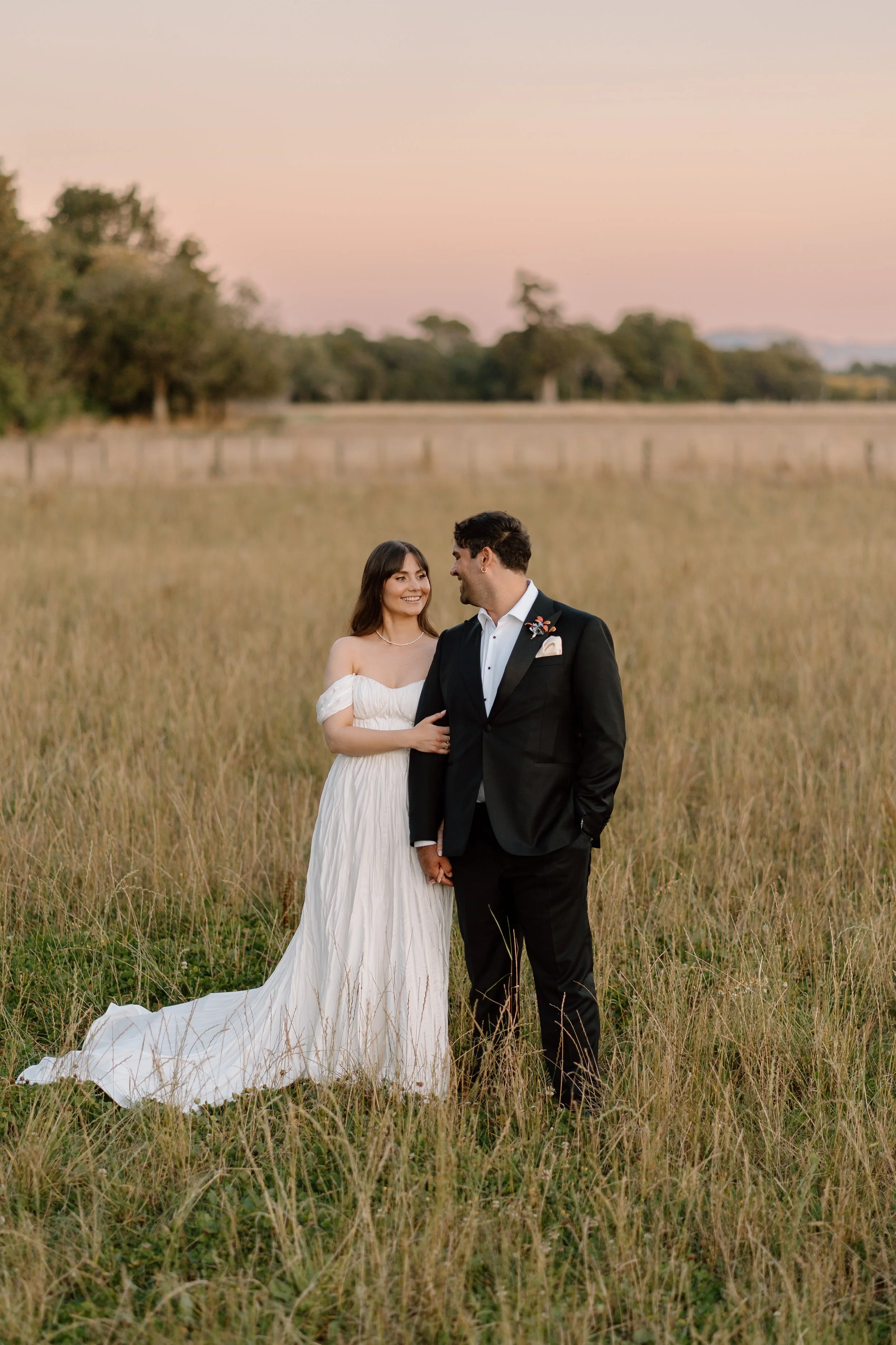 JJ+Jasmine-Wellington-Wedding-Photographer-Rose-&-Smith-Tauherenikau-Racecourse102.jpg
