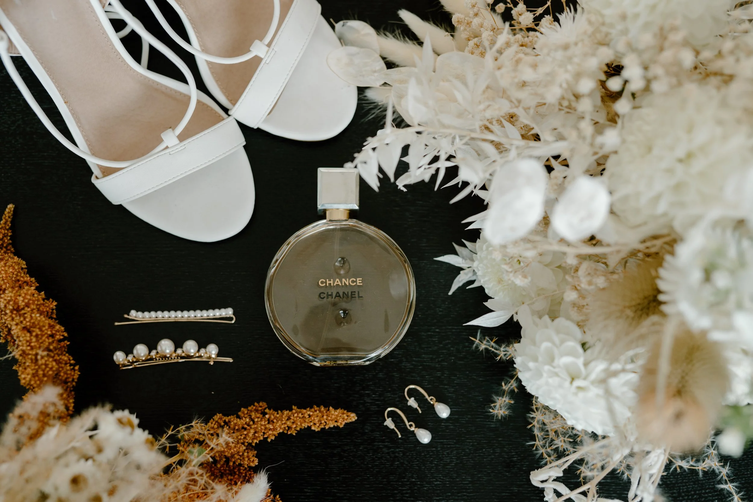 Huong+David_Glasshouse-Morningside-Auckland-Wedding-Photographer10.jpg