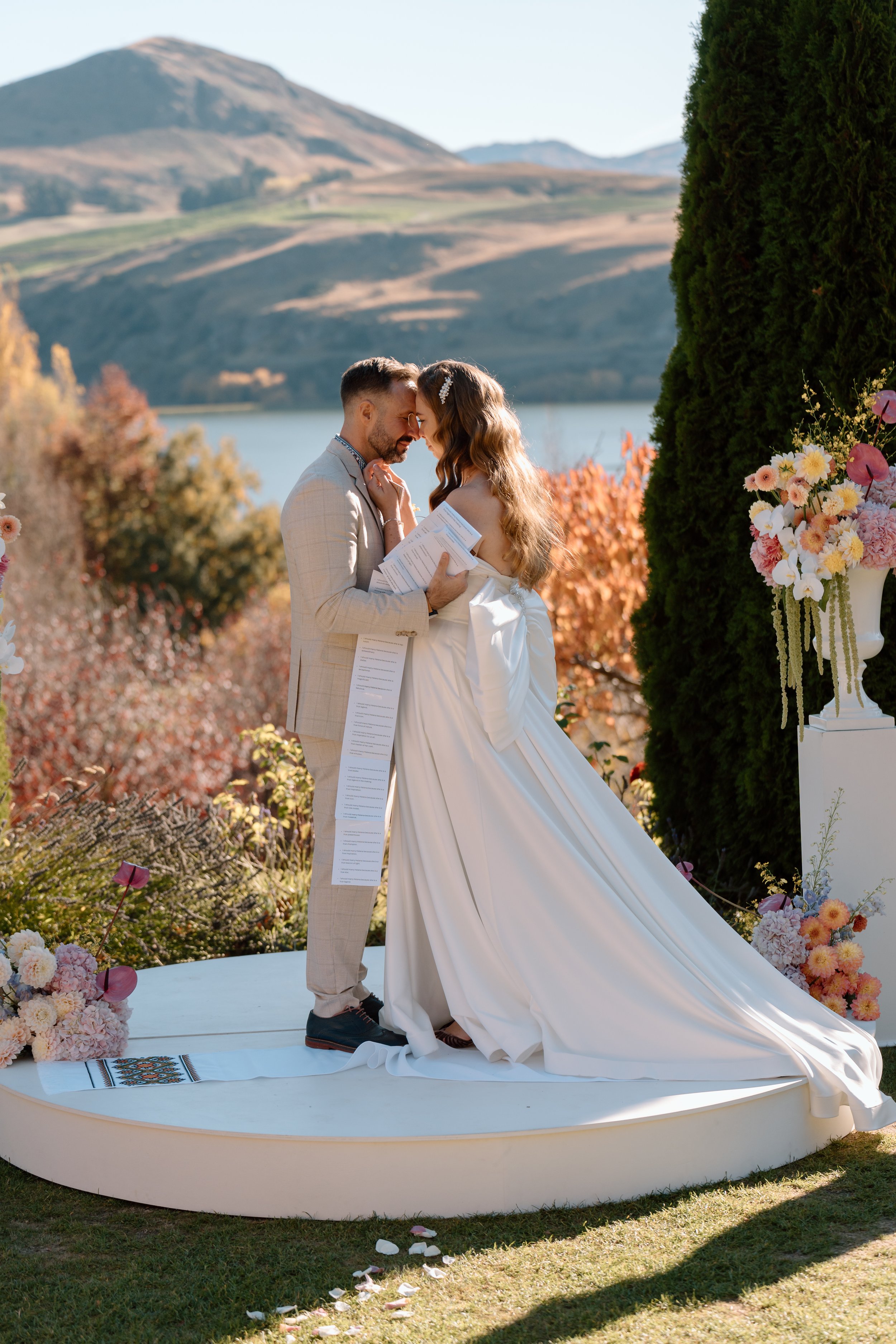 Helena+Gavin-Stoneridge-Estate-Queenstown-Wedding-Photographer93.jpg