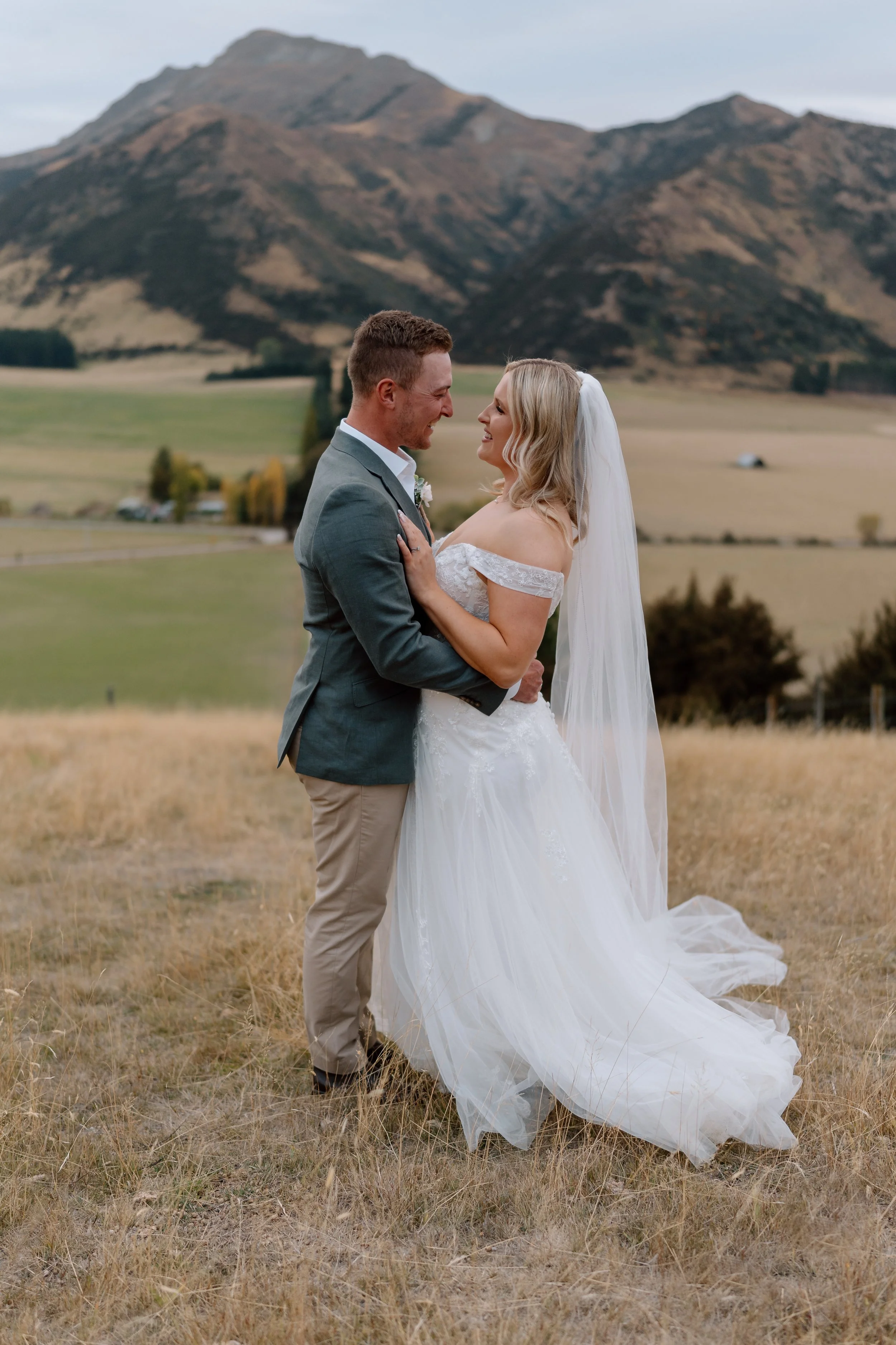 Mikayla+Dan_The-Lookout-Lodge-Wanaka-Wedding-Photography64.jpg