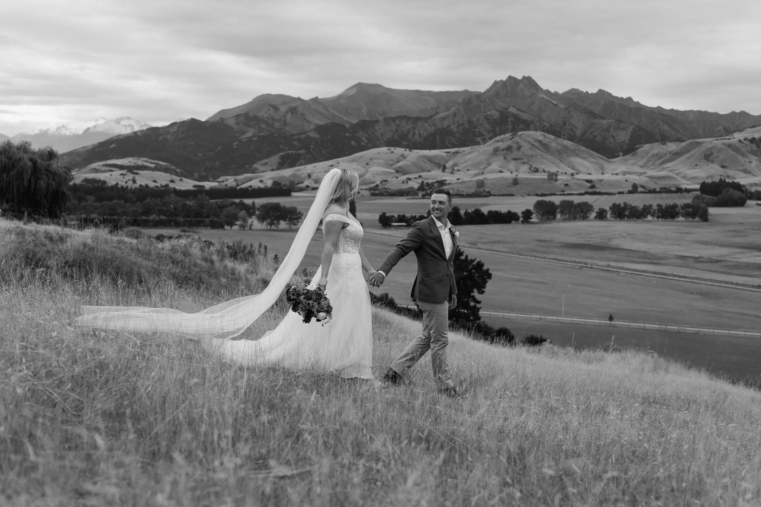 Mikayla+Dan_The-Lookout-Lodge-Wanaka-Wedding-Photography63.jpg