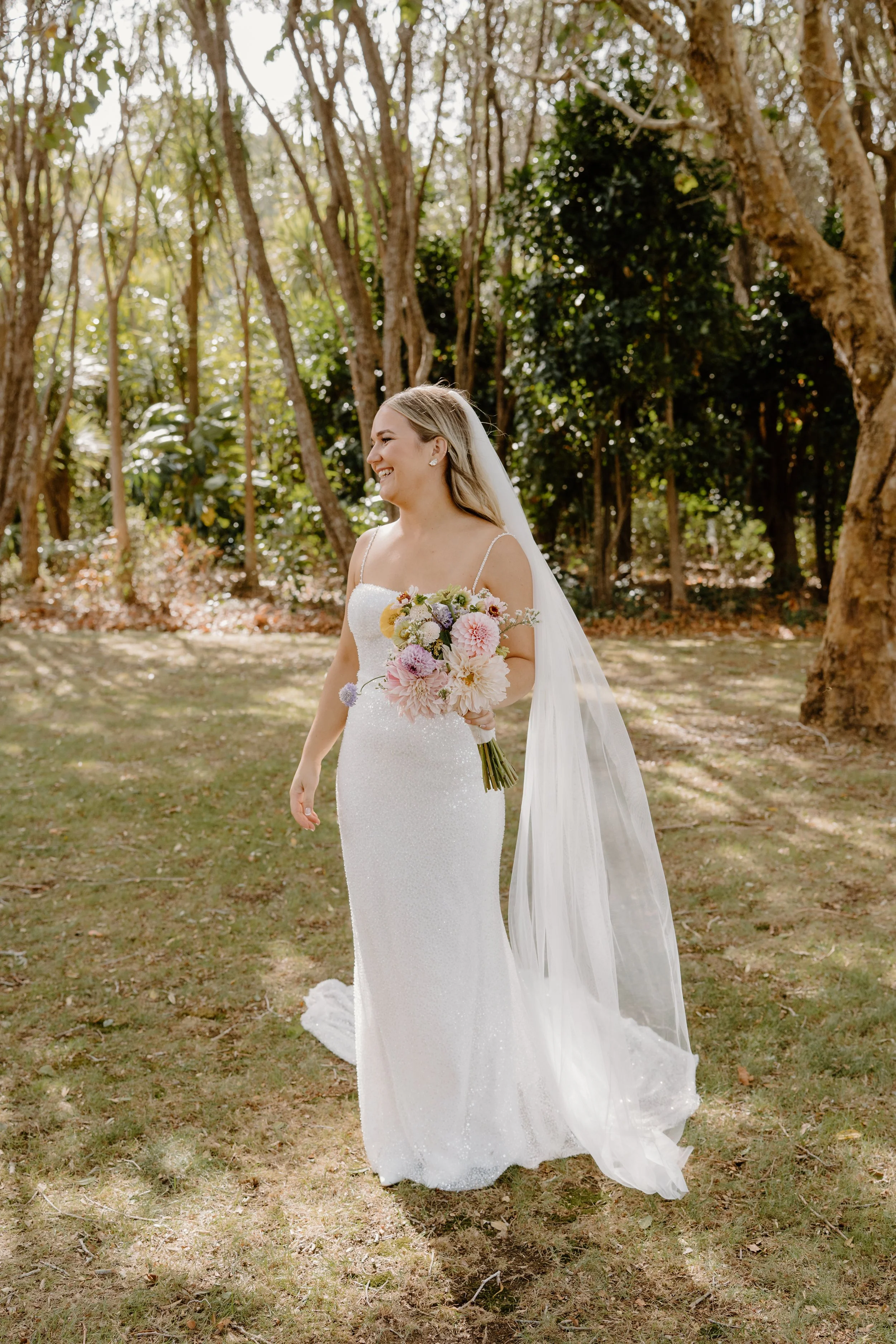 MAN-O'-WARN-WEDDING-WAIHEKE-ISLAND-PHOTOGRAPHER-AARON-COURTNEY89.jpg