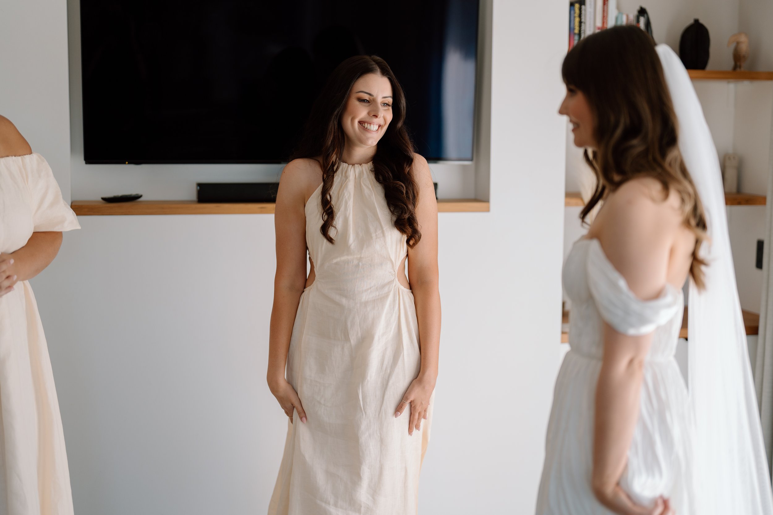 JJ+Jasmine-Wellington-Wedding-Photographer-Rose-&-Smith-Tauherenikau-Racecourse42.jpg