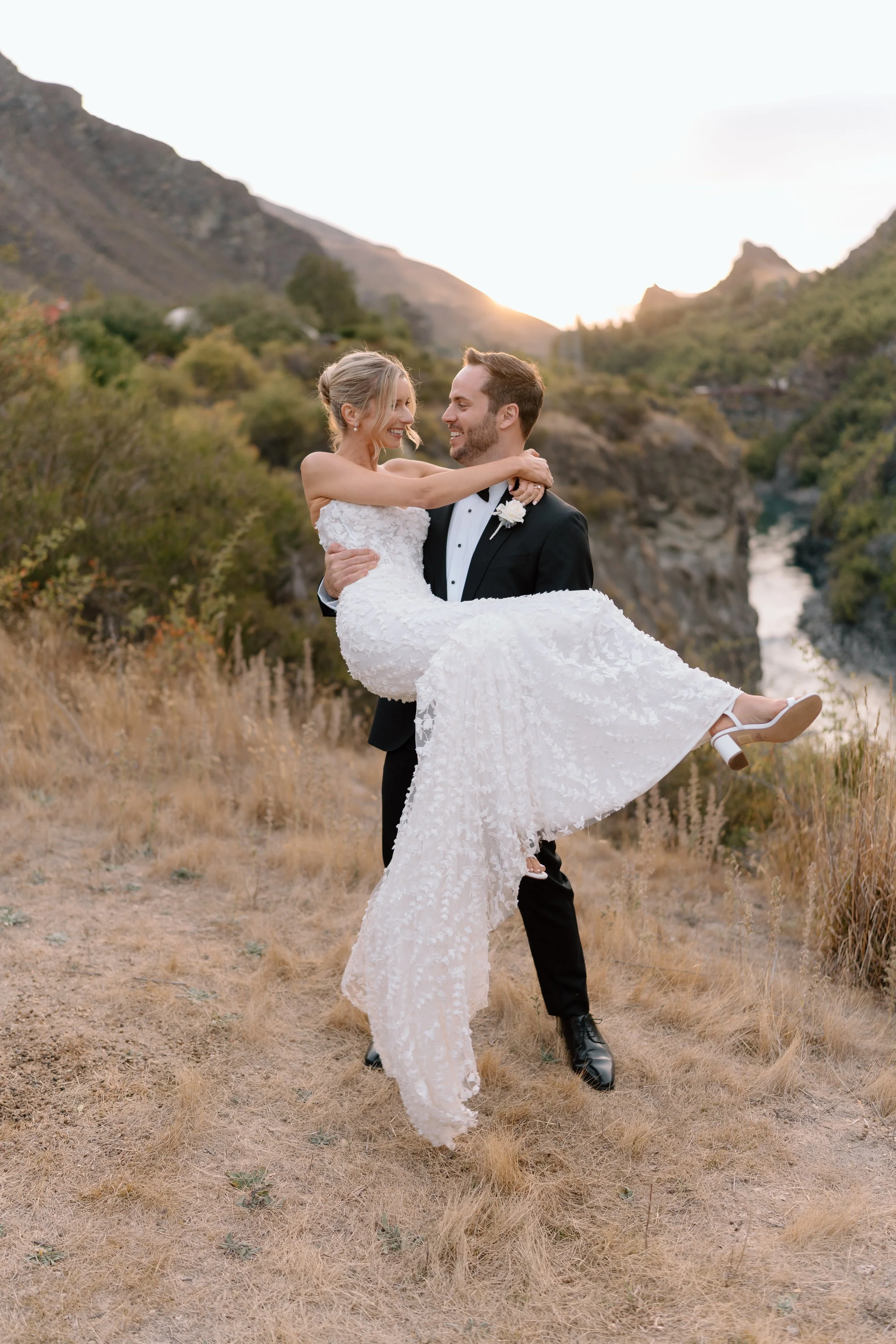 Olivia+Jackson_The-Winehouse-Queenstown-Wedding-Photographer74.jpg