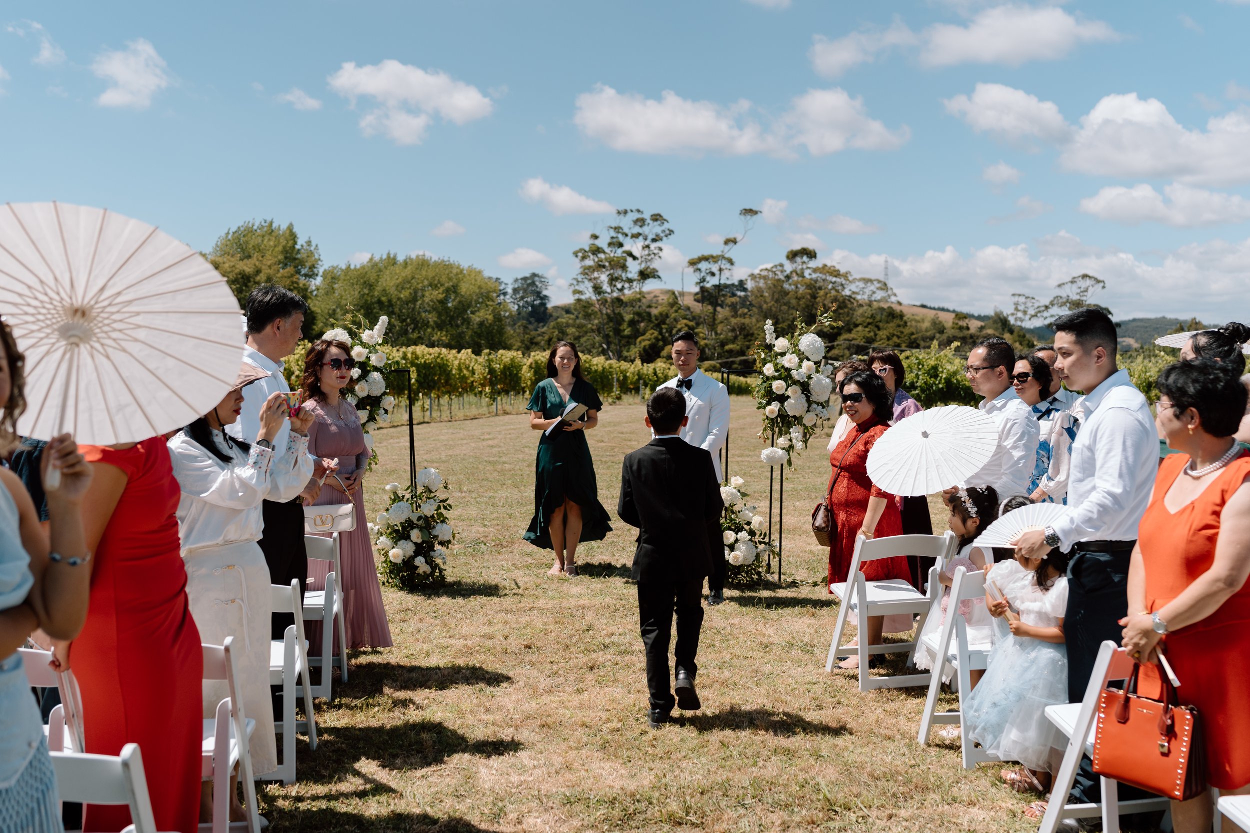 Mikki+Emily_Hunting-Lodge-Auckland-Wedding-Photographer59.jpg