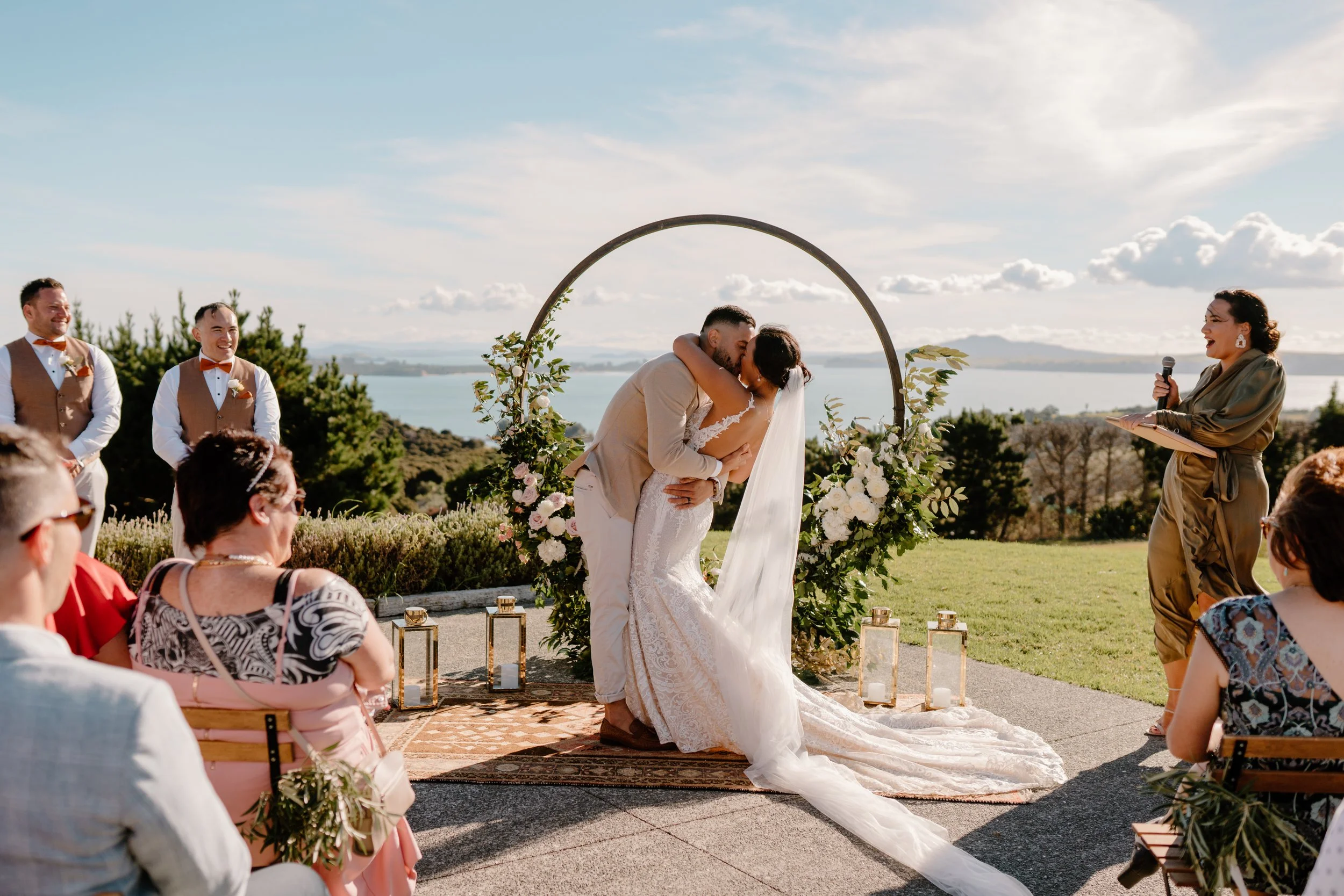 Wedding at Mudbrick Vineyard on Waiheke Island photographed by Wild Souls