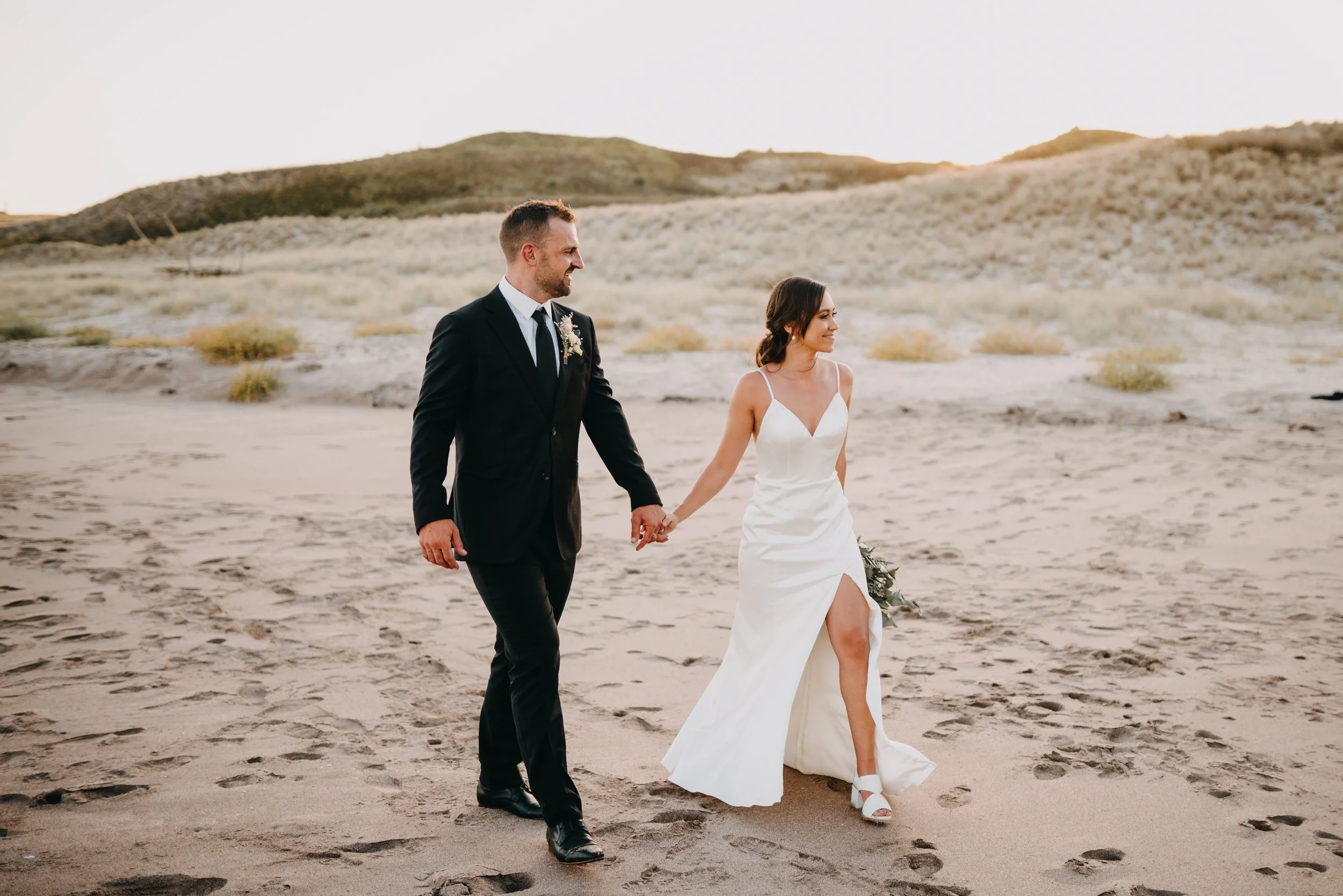 Orua-Beach-House-Hahei-Wedding-Amy&Matt76.jpg