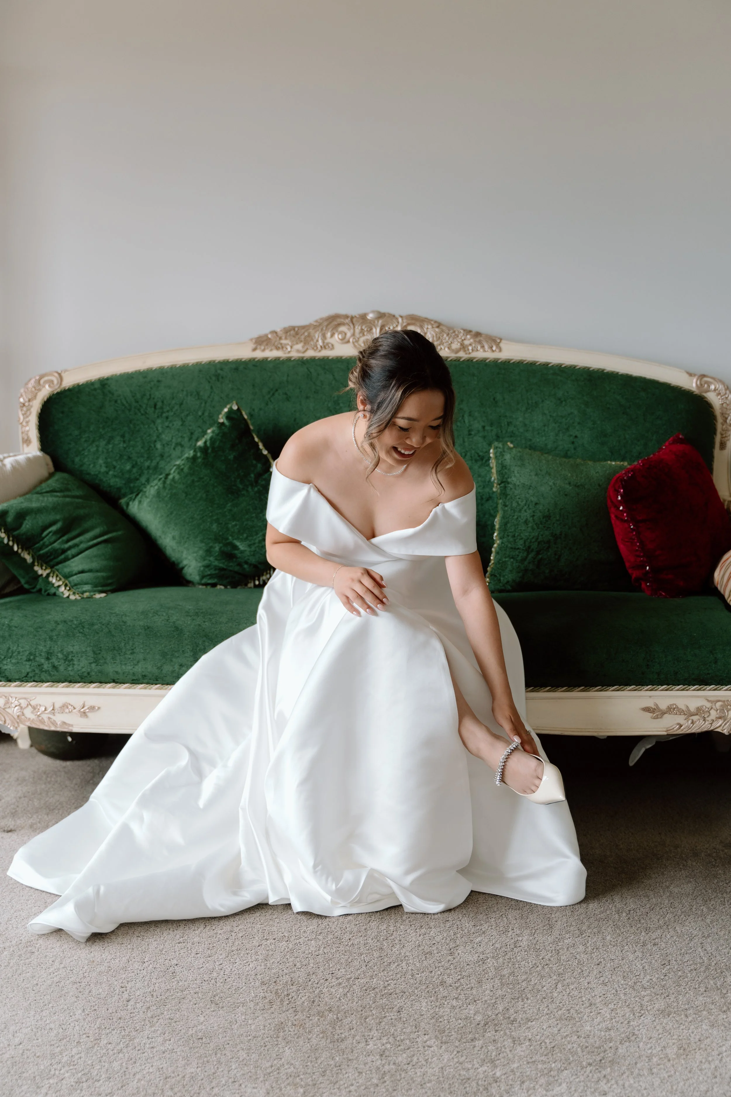 Mikki+Emily_Hunting-Lodge-Auckland-Wedding-Photographer45.jpg