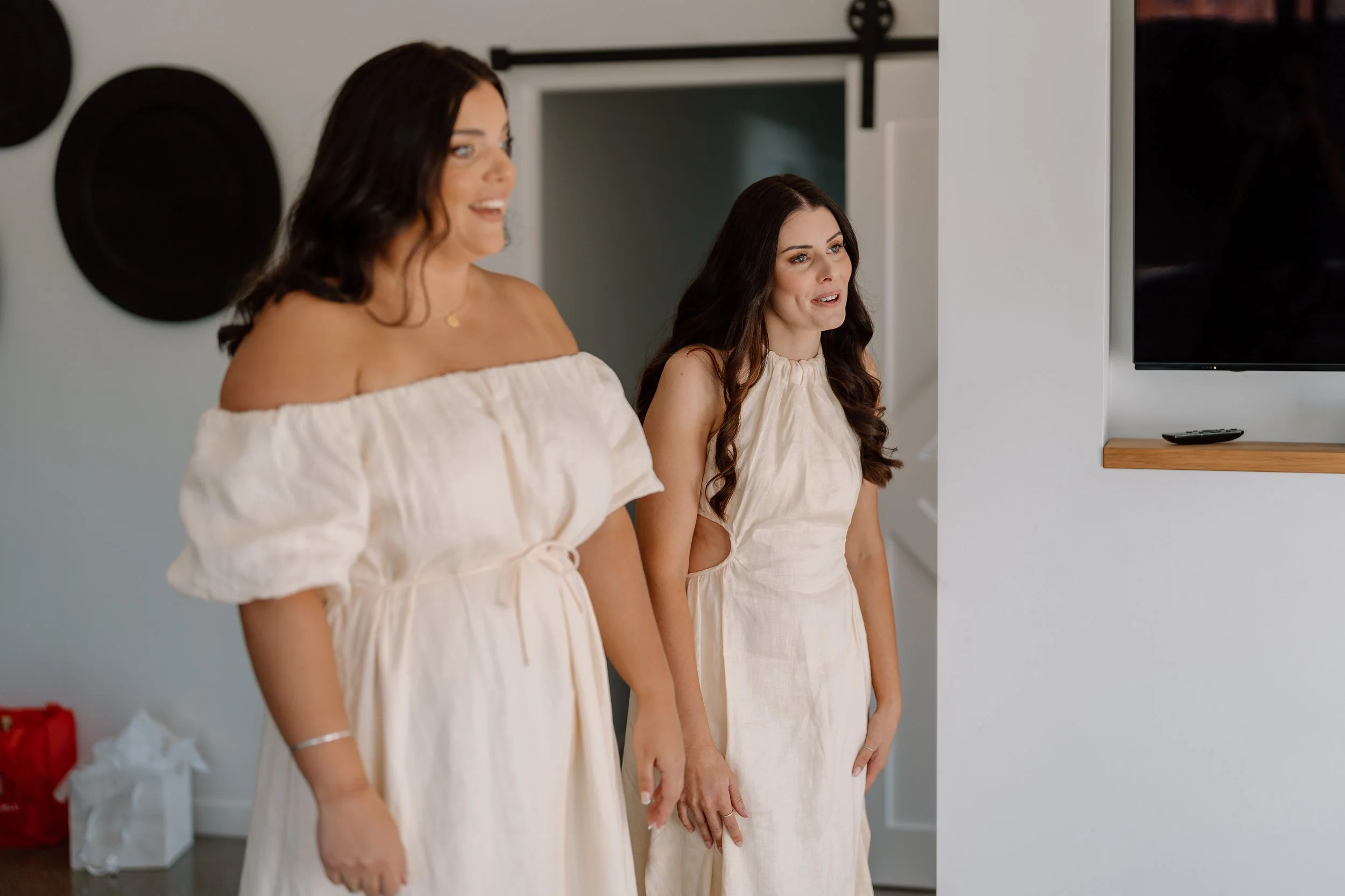 JJ+Jasmine-Wellington-Wedding-Photographer-Rose-&-Smith-Tauherenikau-Racecourse41.jpg