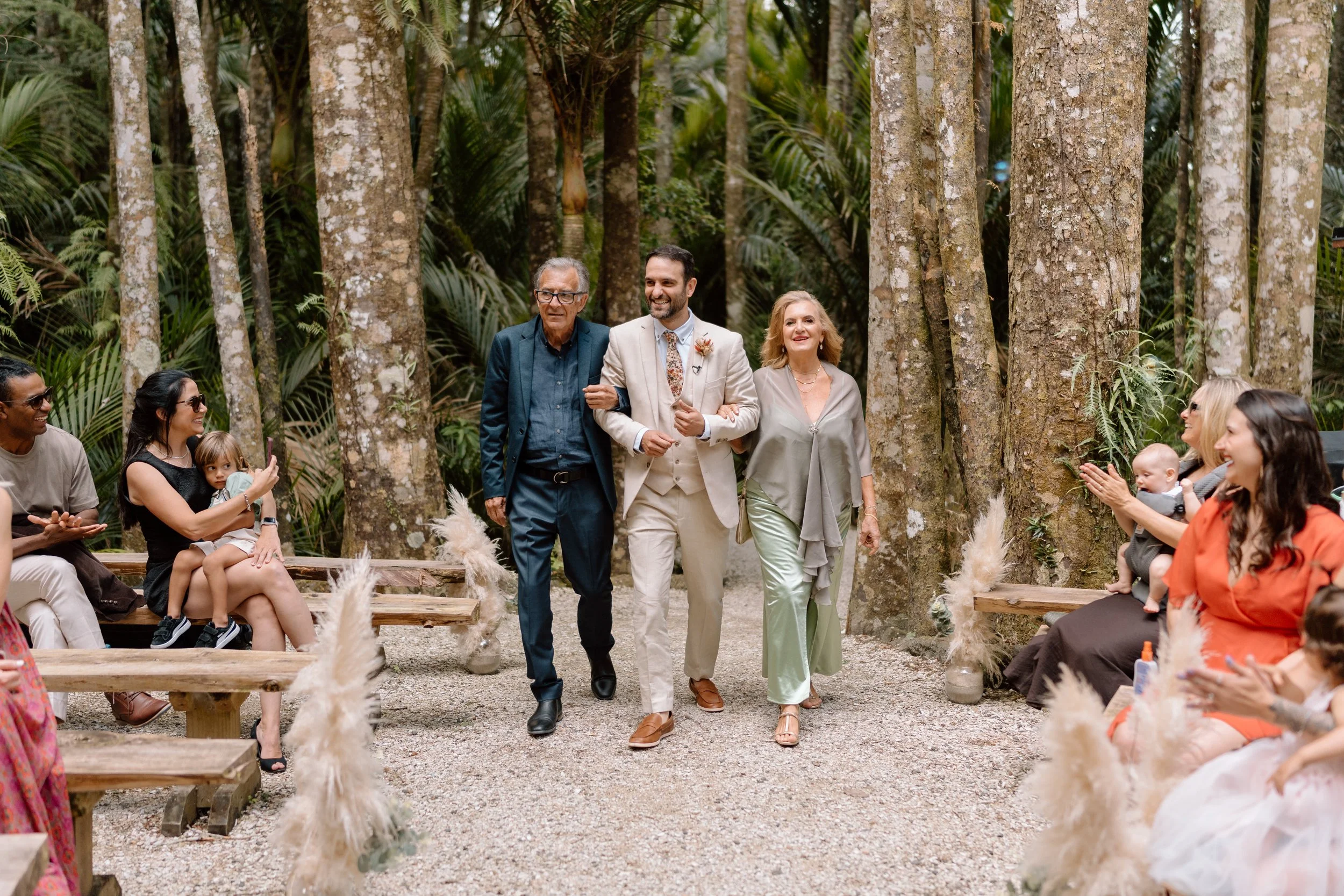 Luiza+Luis_Bridgewater-Estate-Auckland-Wedding-Photography43.jpg