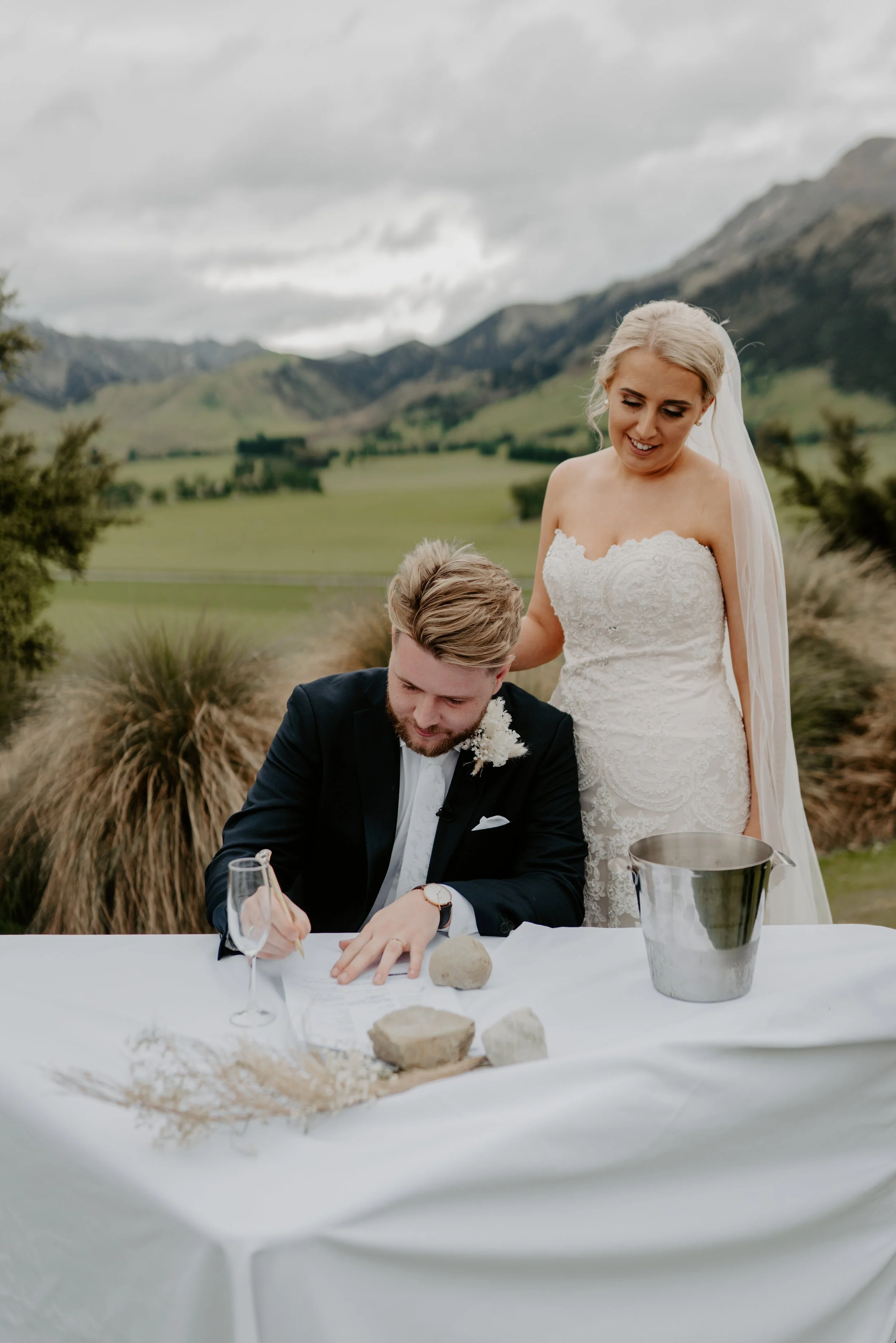 Kes+Tiaan_The-Lookout-Lodge-Wanaka-Wedding-Photography38.jpg