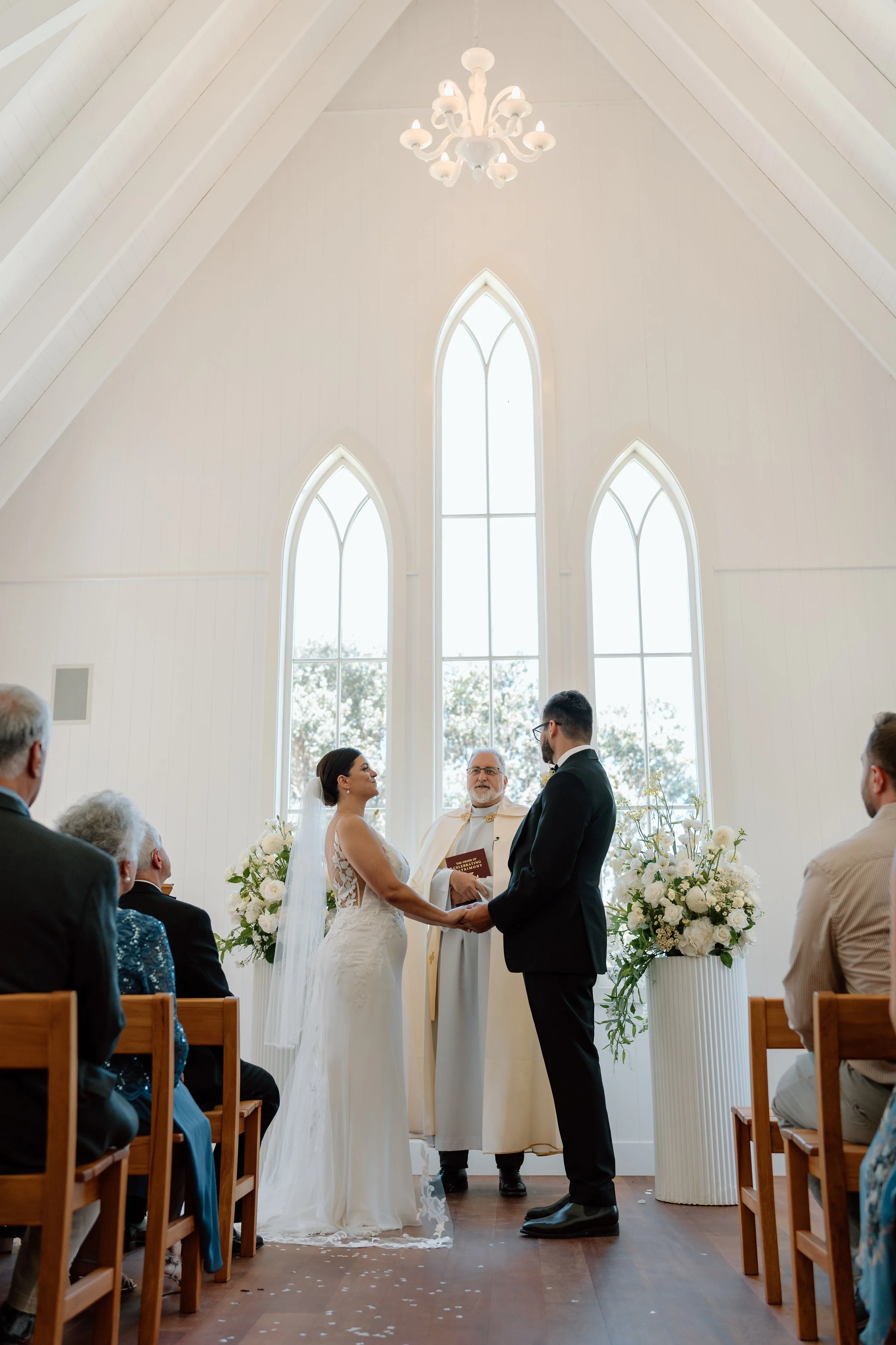 Paula Mark-Man-O-War-Waiheke-Wedding29.jpg