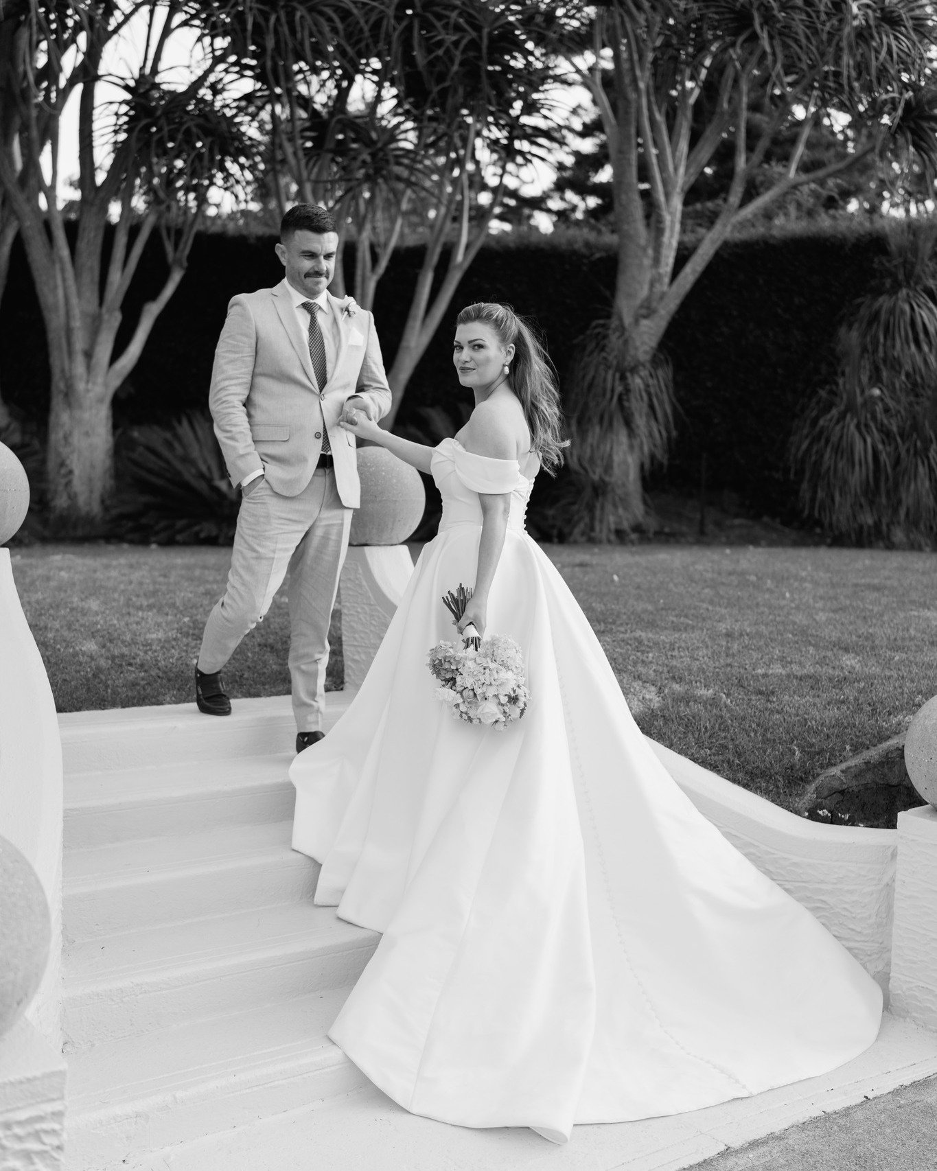 Hidden on a little island within Auckland, the marvellous @puketutuislandestate always stuns us! Annabel &amp; Tim stunning day 🤍
.
.
.
#Aucklandweddingphotographer #Aucklandweddingphotography #nzwedding
#nzweddingphotographer #nzweddingvenue #auckl