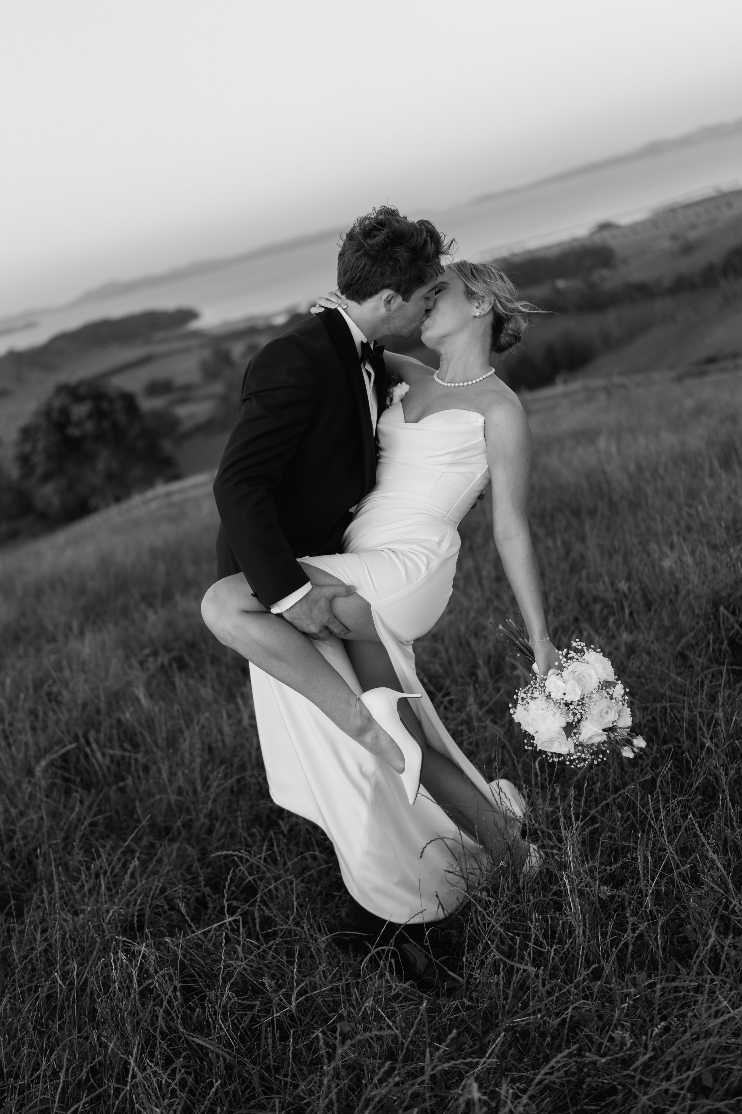 Kauri-Bay-Auckland-Wedding-Venue-Clevedon-Georgia-Colton140.jpg