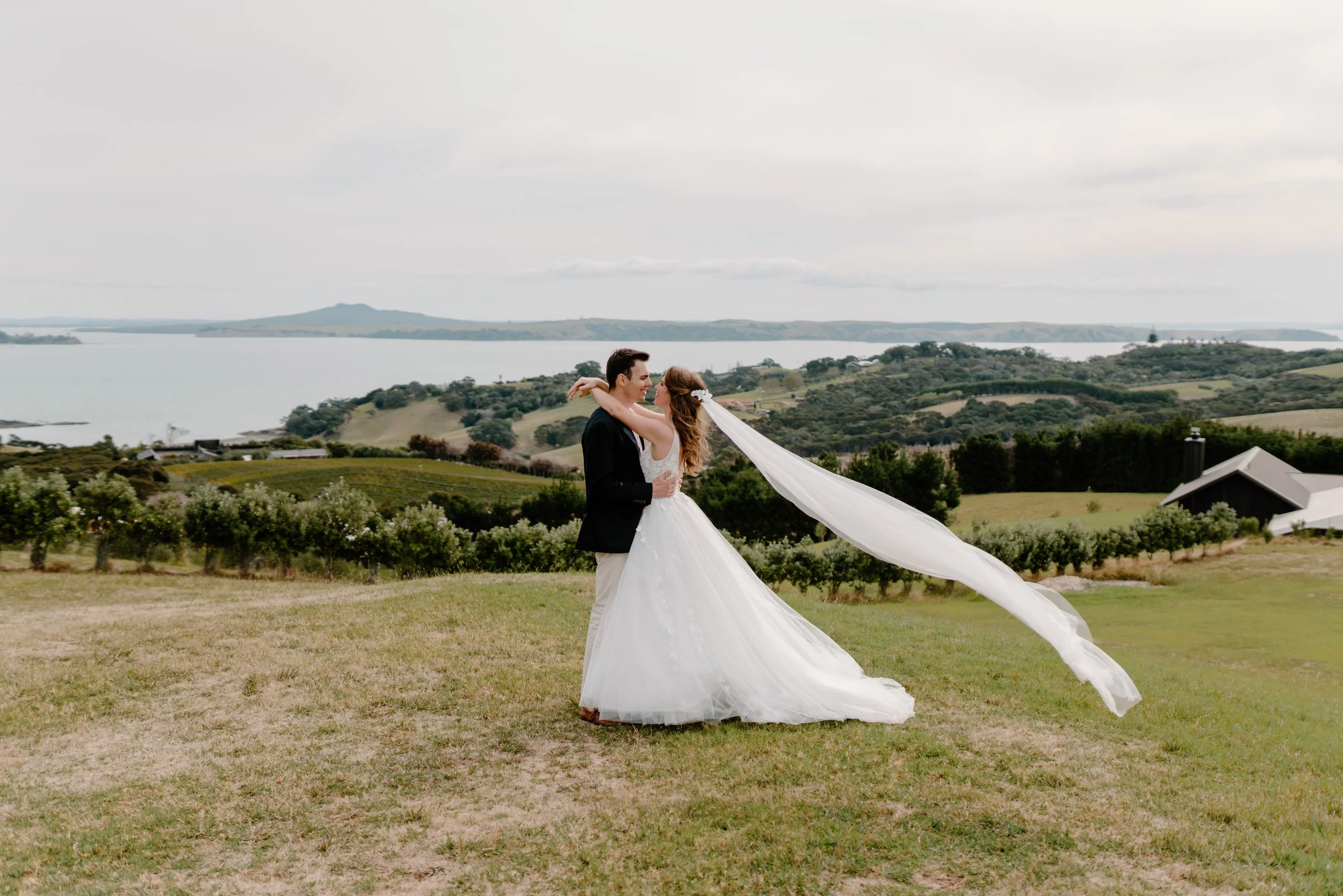 Olivia+Andrew_Mudbrick-Vineyard-Wedding-Waiheke-Photographer35.jpg
