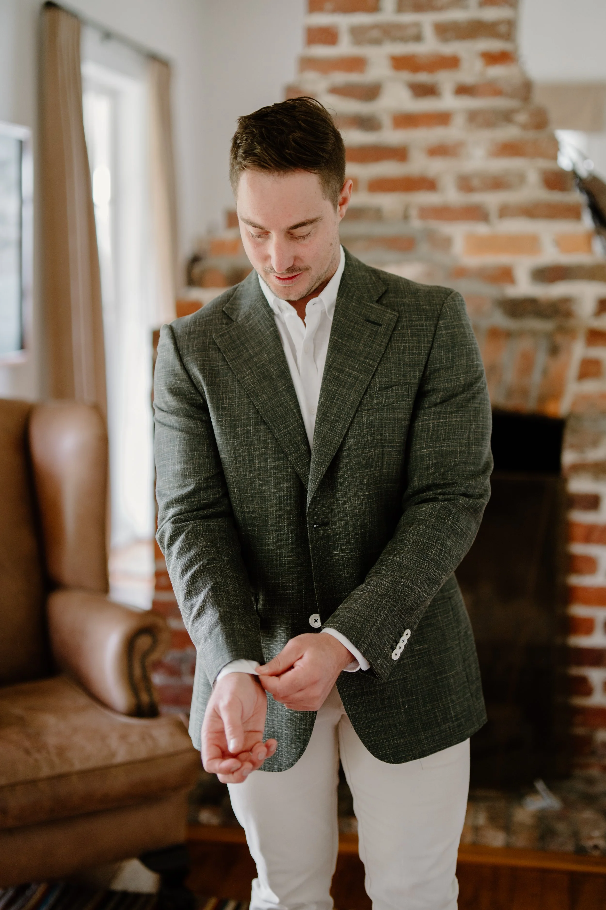 MAN-O'-WARN-WEDDING-WAIHEKE-ISLAND-PHOTOGRAPHER-AARON-COURTNEY16.jpg