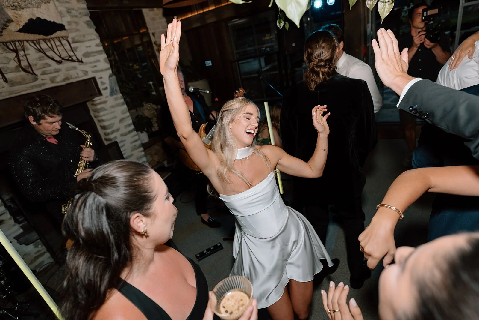 Ayrburn-Queenstown-Wedding-Venue-Mimi-and-Luke7.jpg