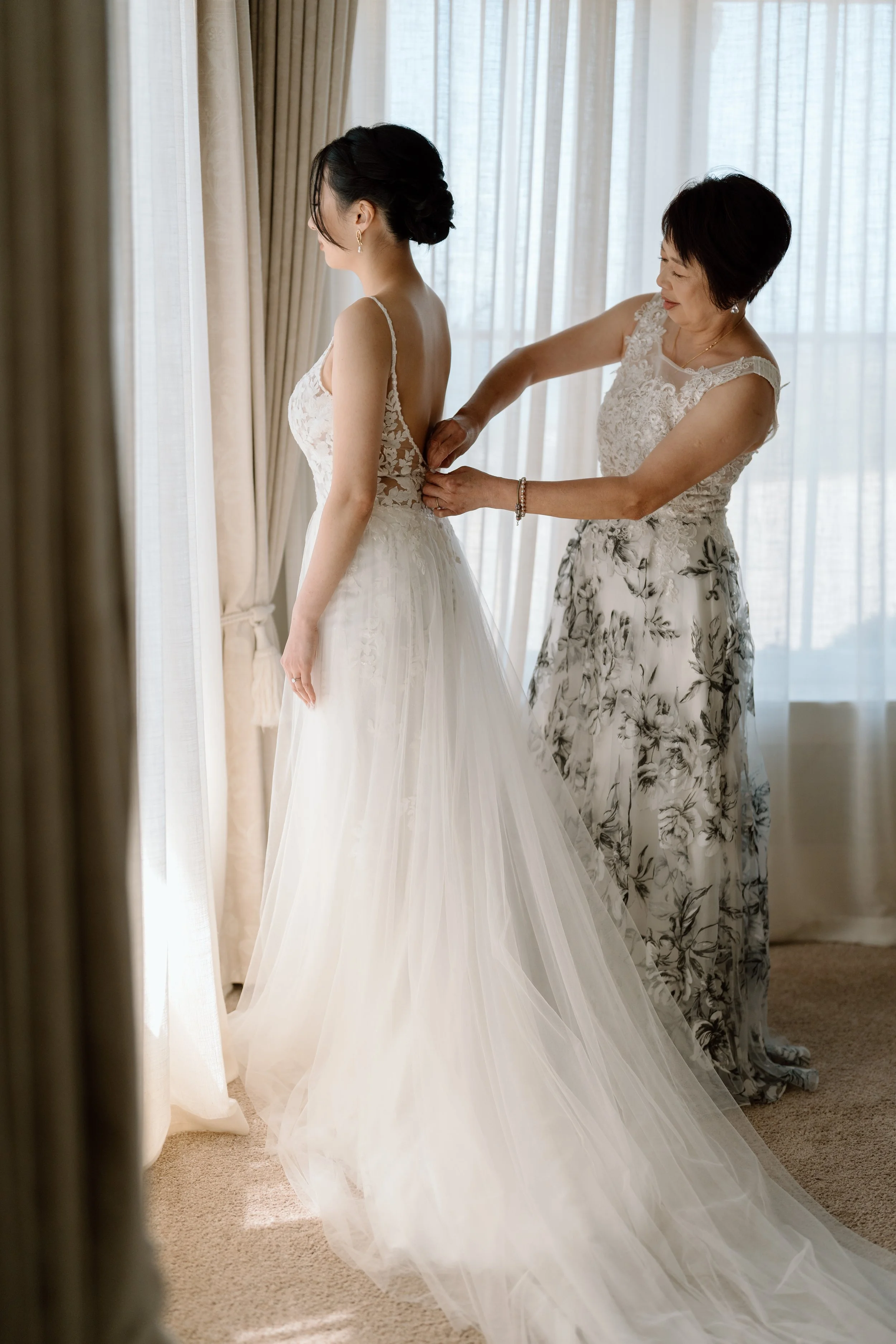 Carol+Wes-Mudbrick-Vineyard-Waiheke-Wedding-Photographer36.jpg