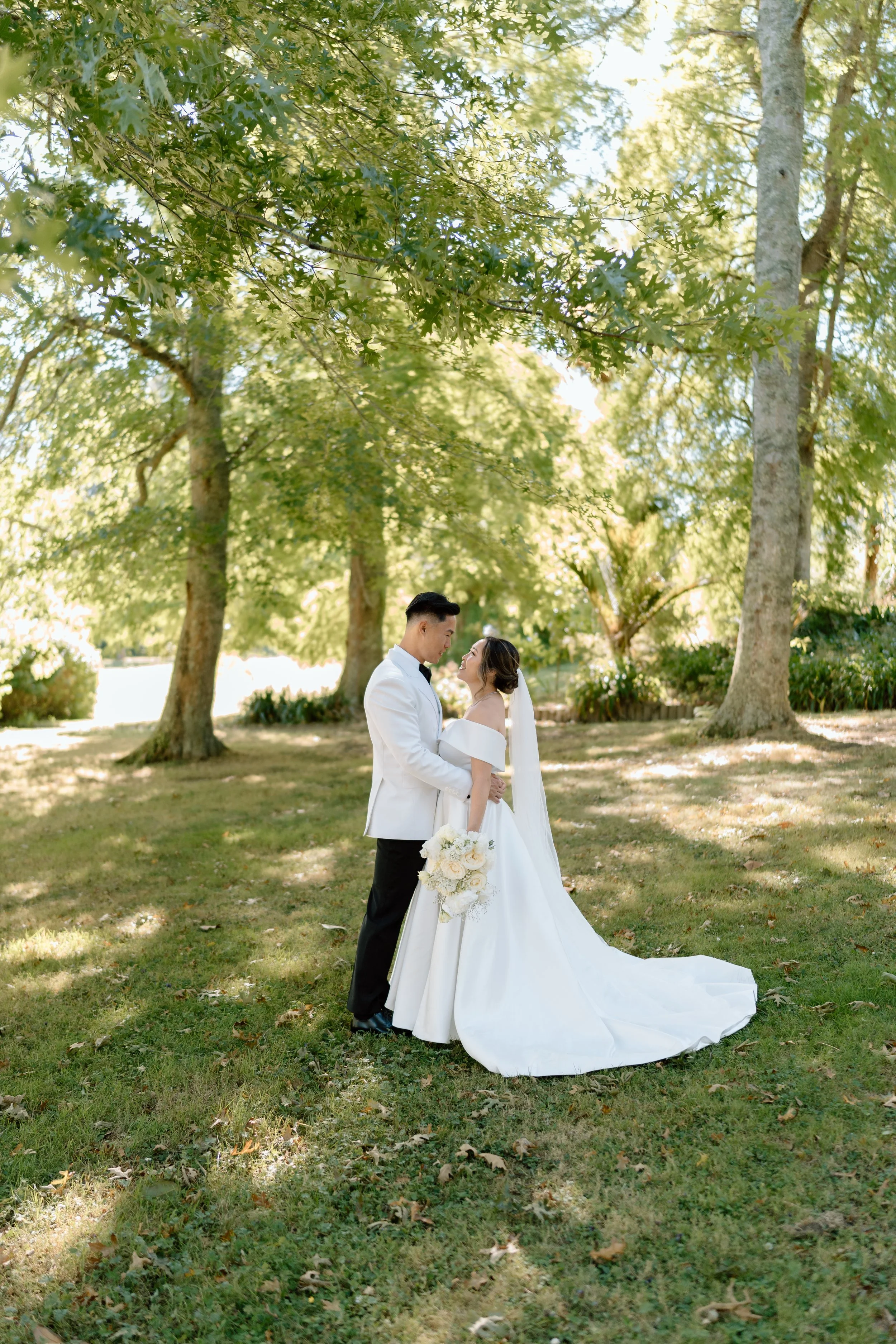 Mikki+Emily_Hunting-Lodge-Auckland-Wedding-Photographer105.jpg