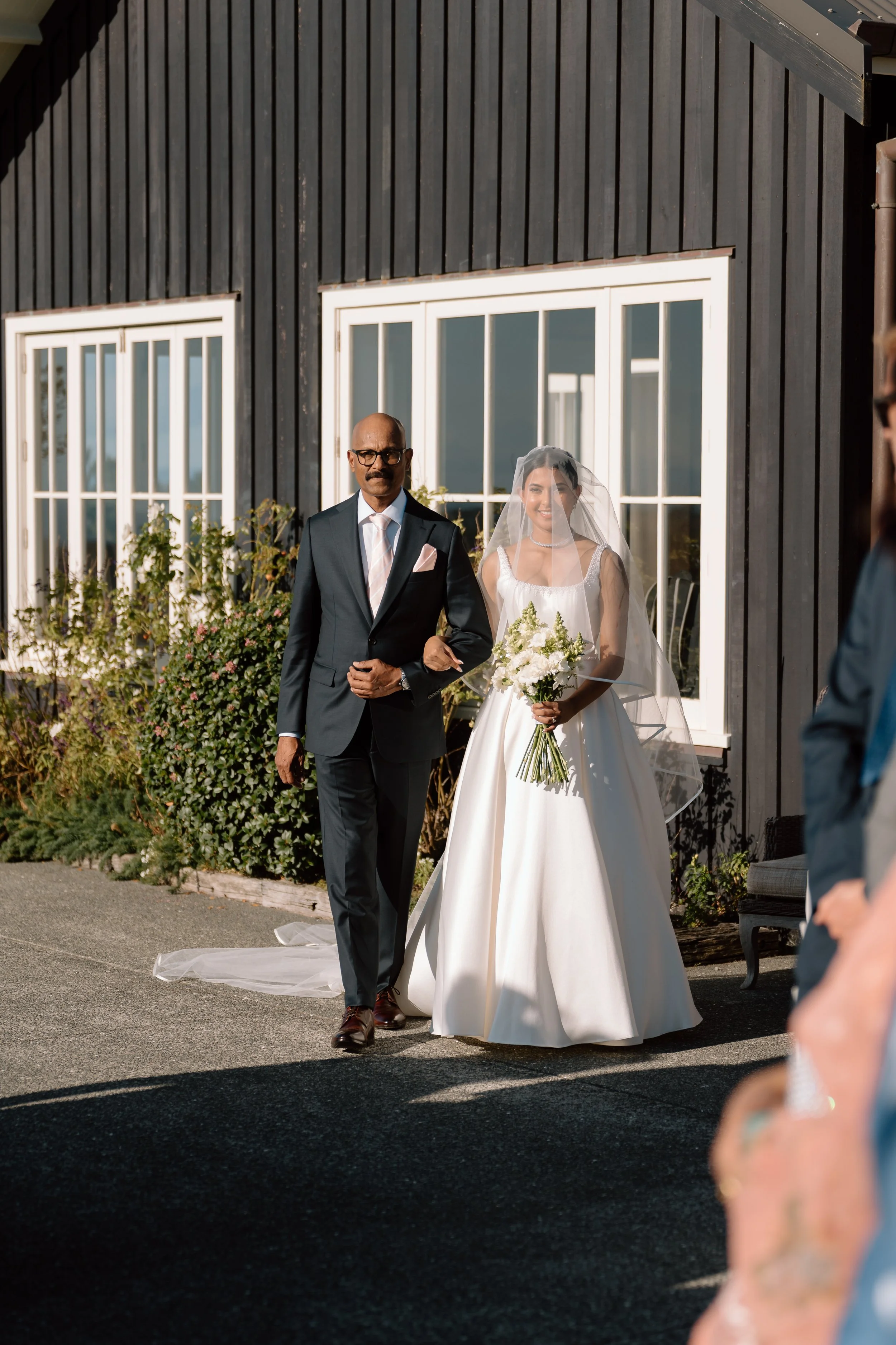 Mudbirck-Vineyard-Waiheke-Wedding-Photography-Ajith+Krishna66.jpg