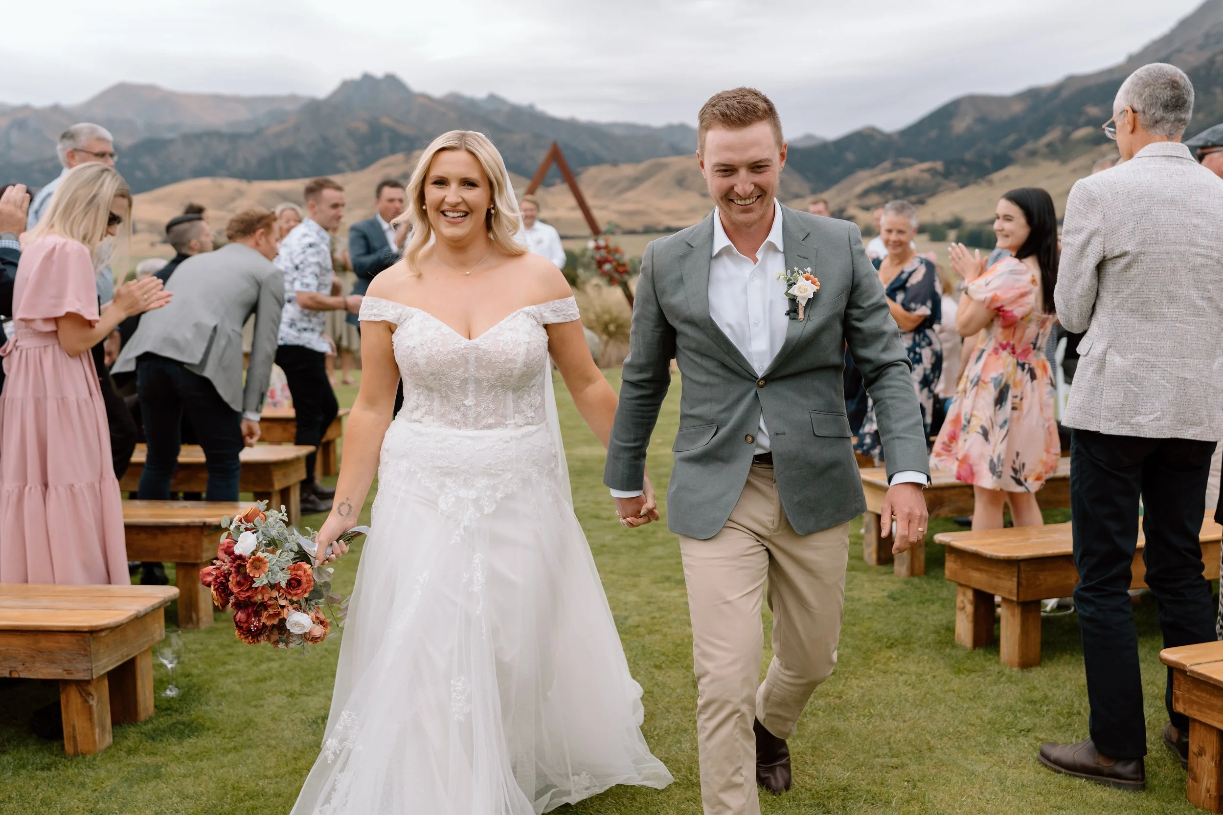 Mikayla+Dan_The-Lookout-Lodge-Wanaka-Wedding-Photography35.jpg