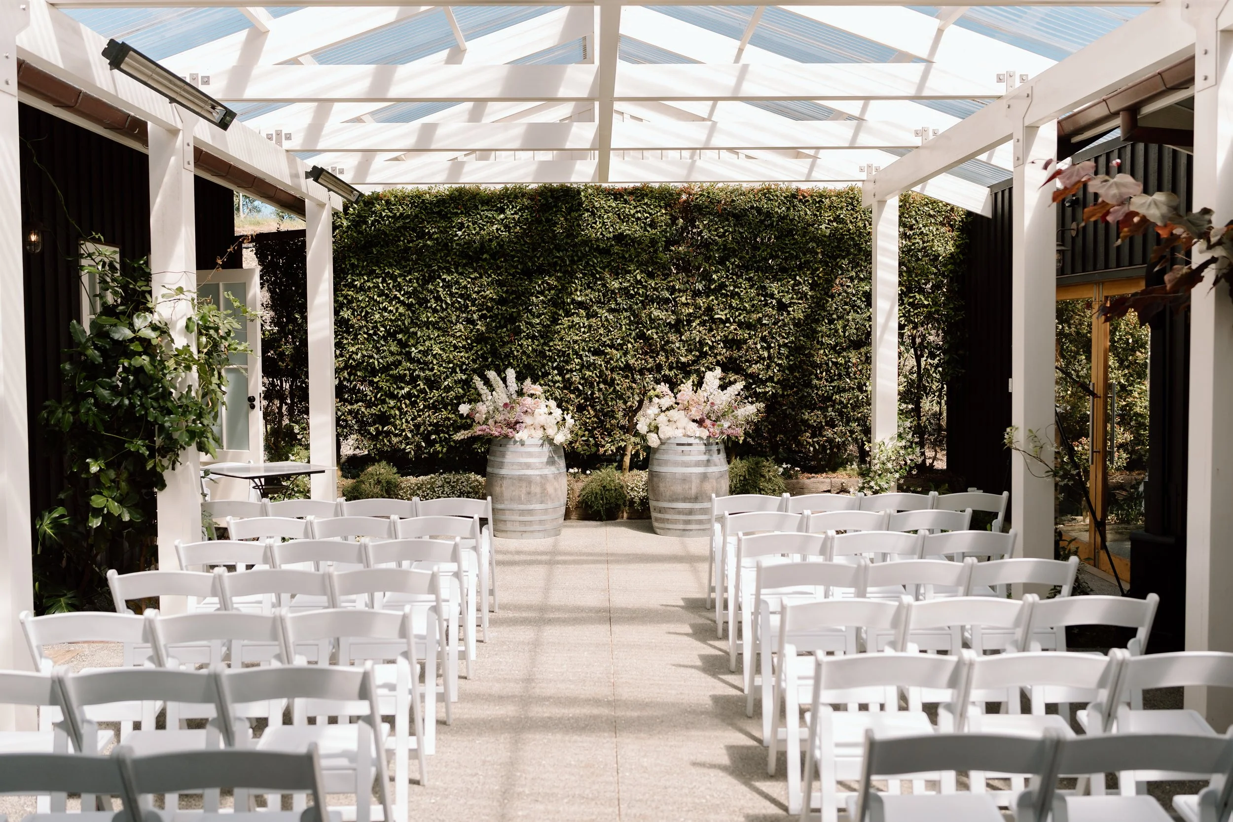 Carol+Wes-Mudbrick-Vineyard-Waiheke-Wedding-Photographer48.jpg