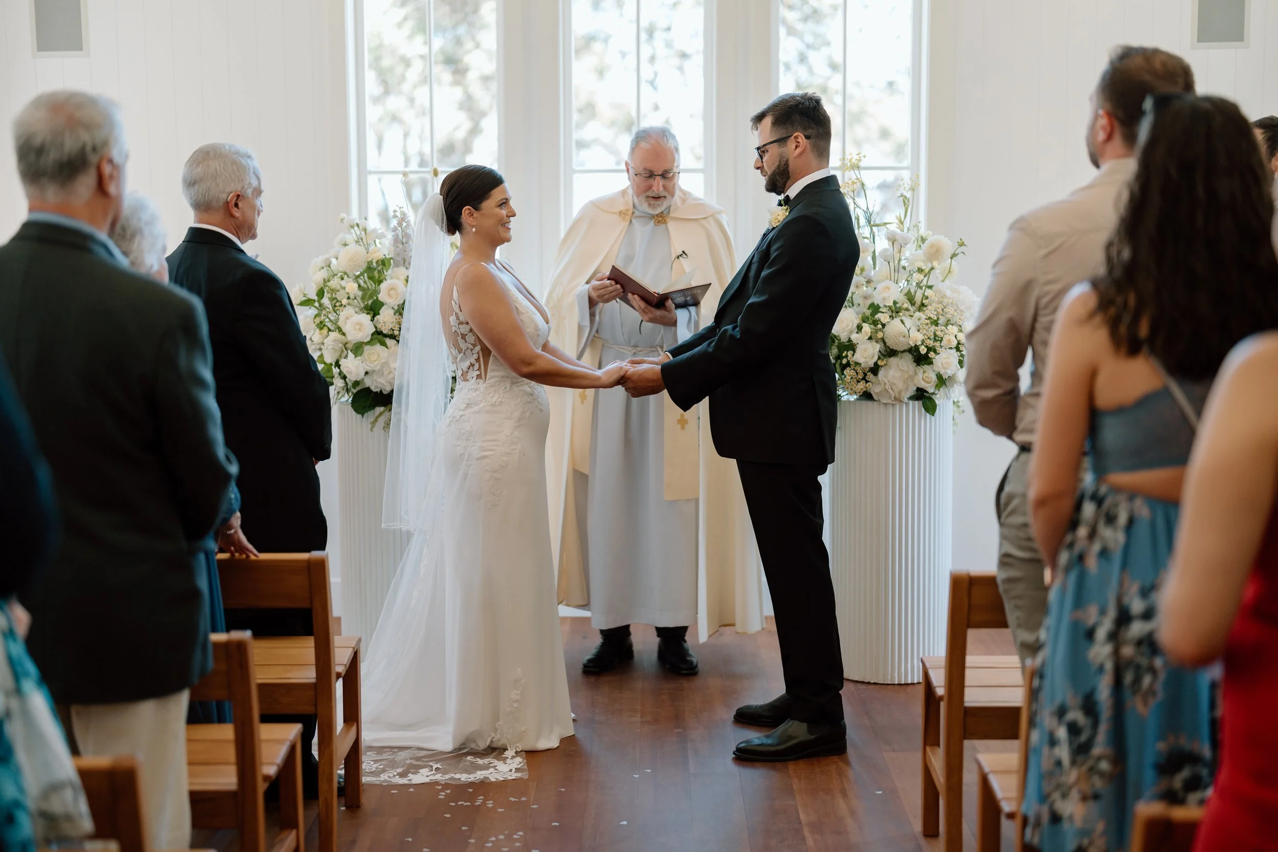 Paula Mark-Man-O-War-Waiheke-Wedding26.jpg