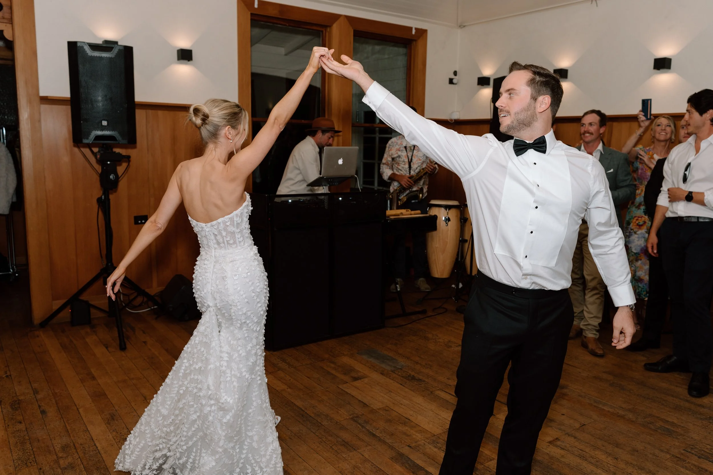 Olivia+Jackson_The-Winehouse-Queenstown-Wedding-Photographer23.jpg