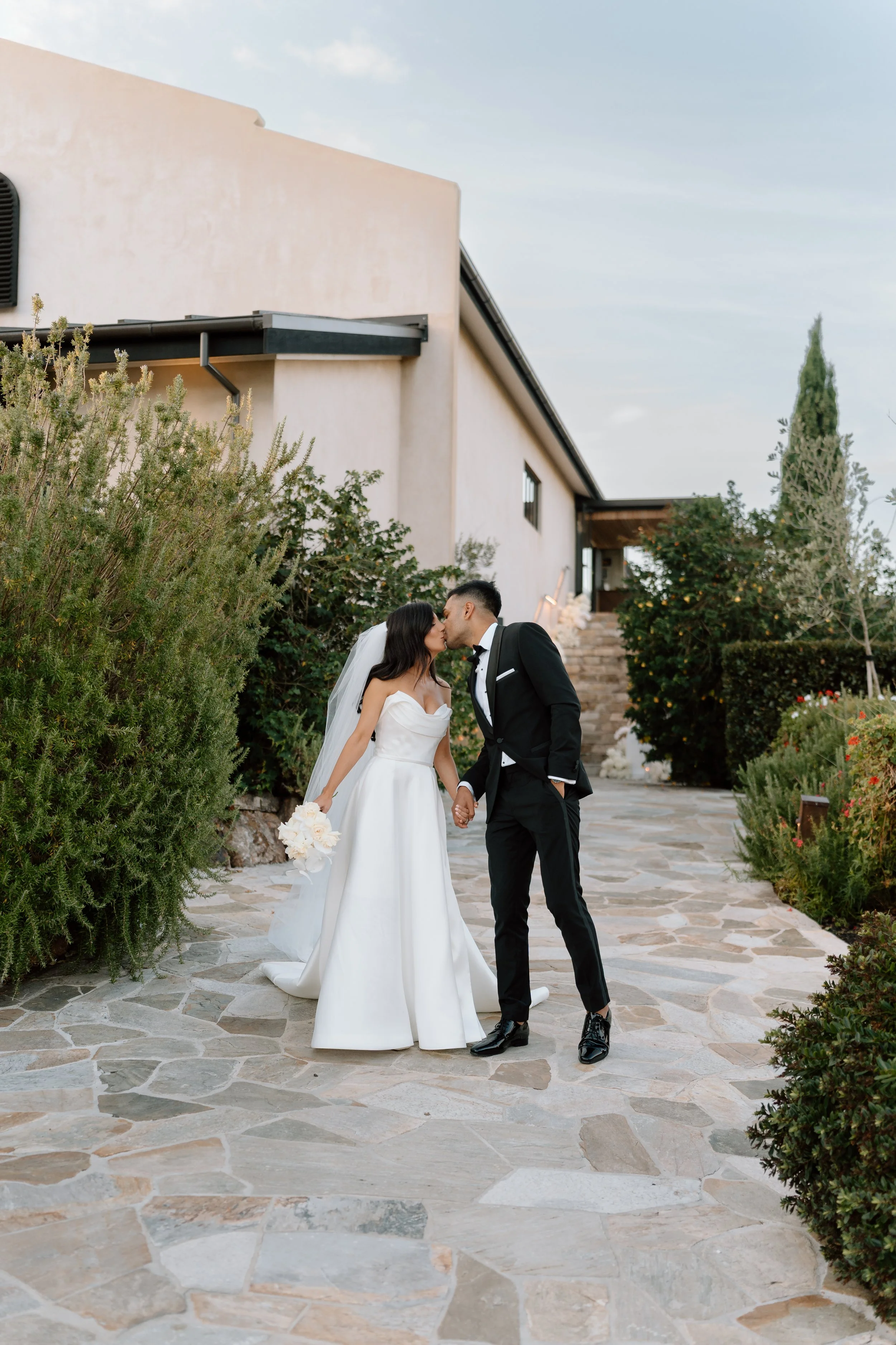 Stefan+Lina_Waiheke-Wedding-Photographer-224 (1).jpg