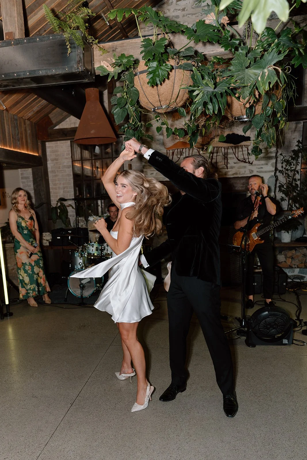 Ayrburn-Queenstown-Wedding-Venue-Mimi-and-Luke8.jpg