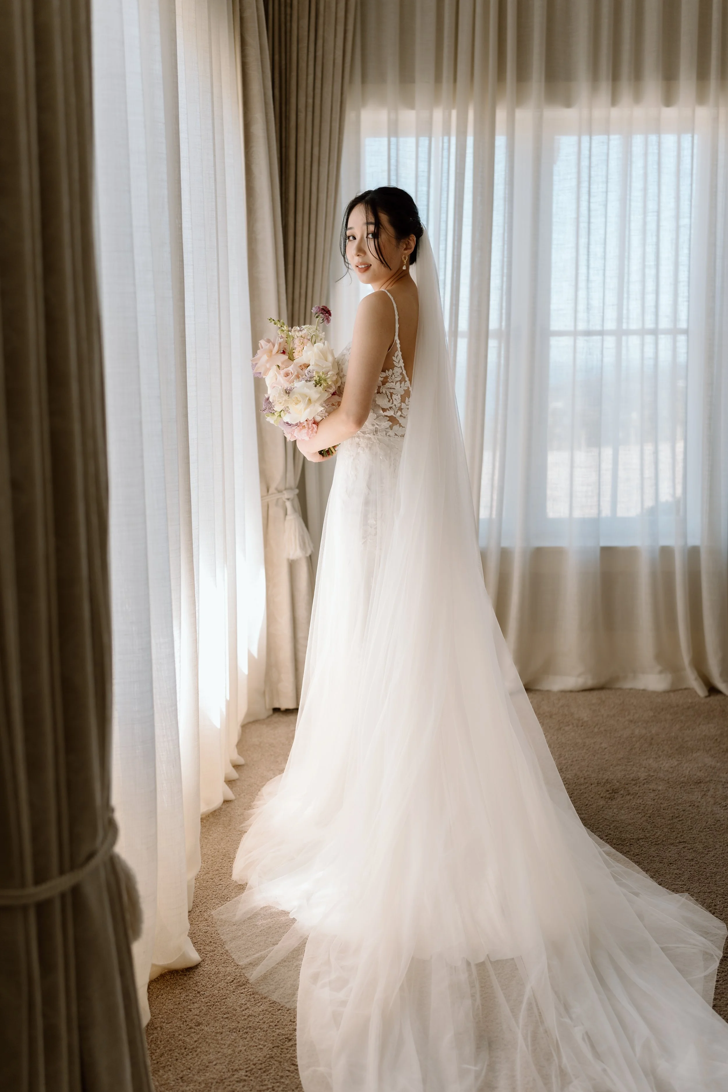 Carol+Wes-Mudbrick-Vineyard-Waiheke-Wedding-Photographer42.jpg