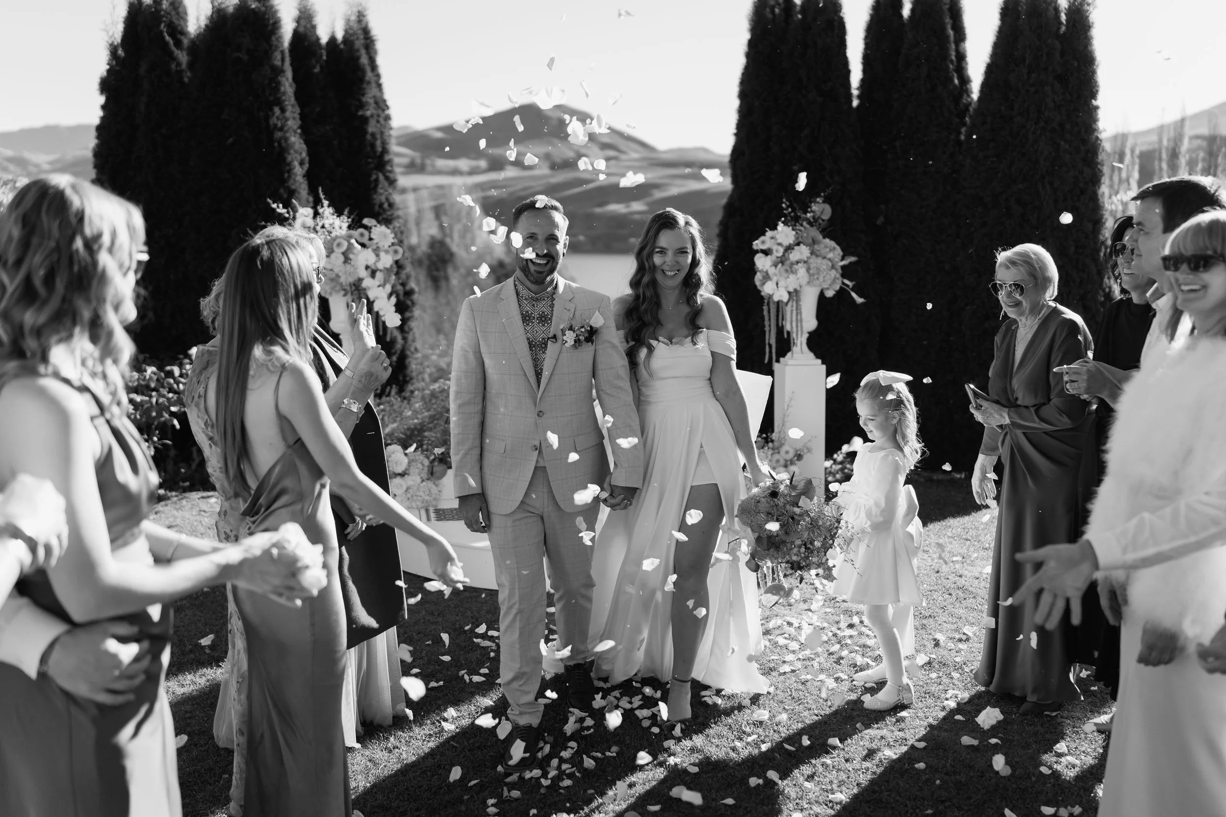 Helena+Gavin-Stoneridge-Estate-Queenstown-Wedding-Photographer100.jpg