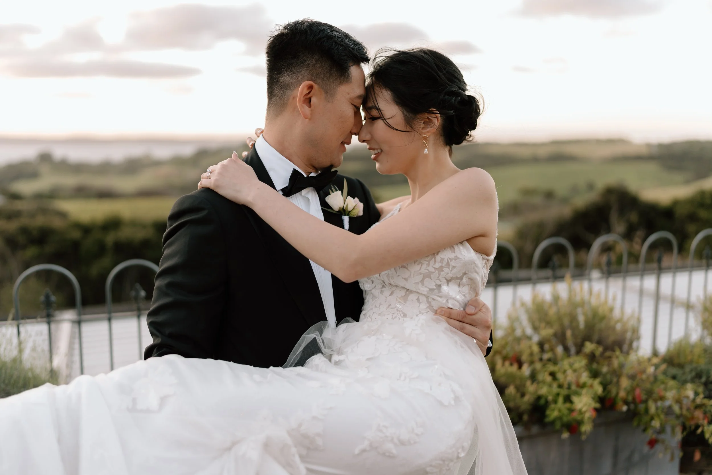 Carol+Wes-Mudbrick-Vineyard-Waiheke-Wedding-Photographer102.jpg