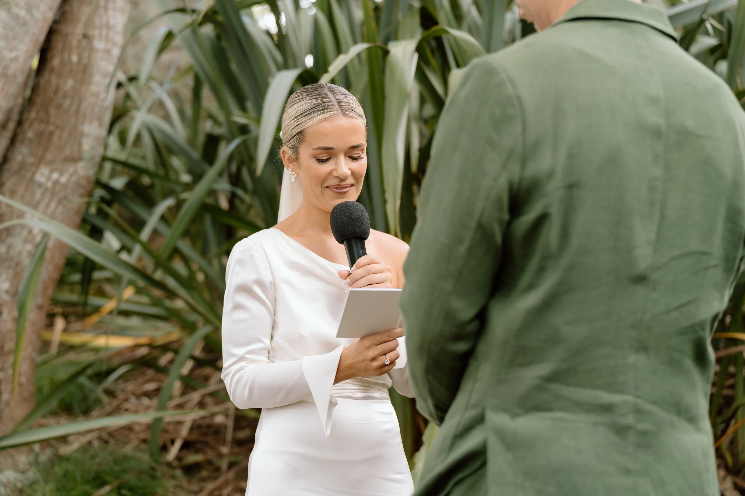 Waterfall-Farm-Auckland-Wedding-Georgia-and-Quinn44.jpg