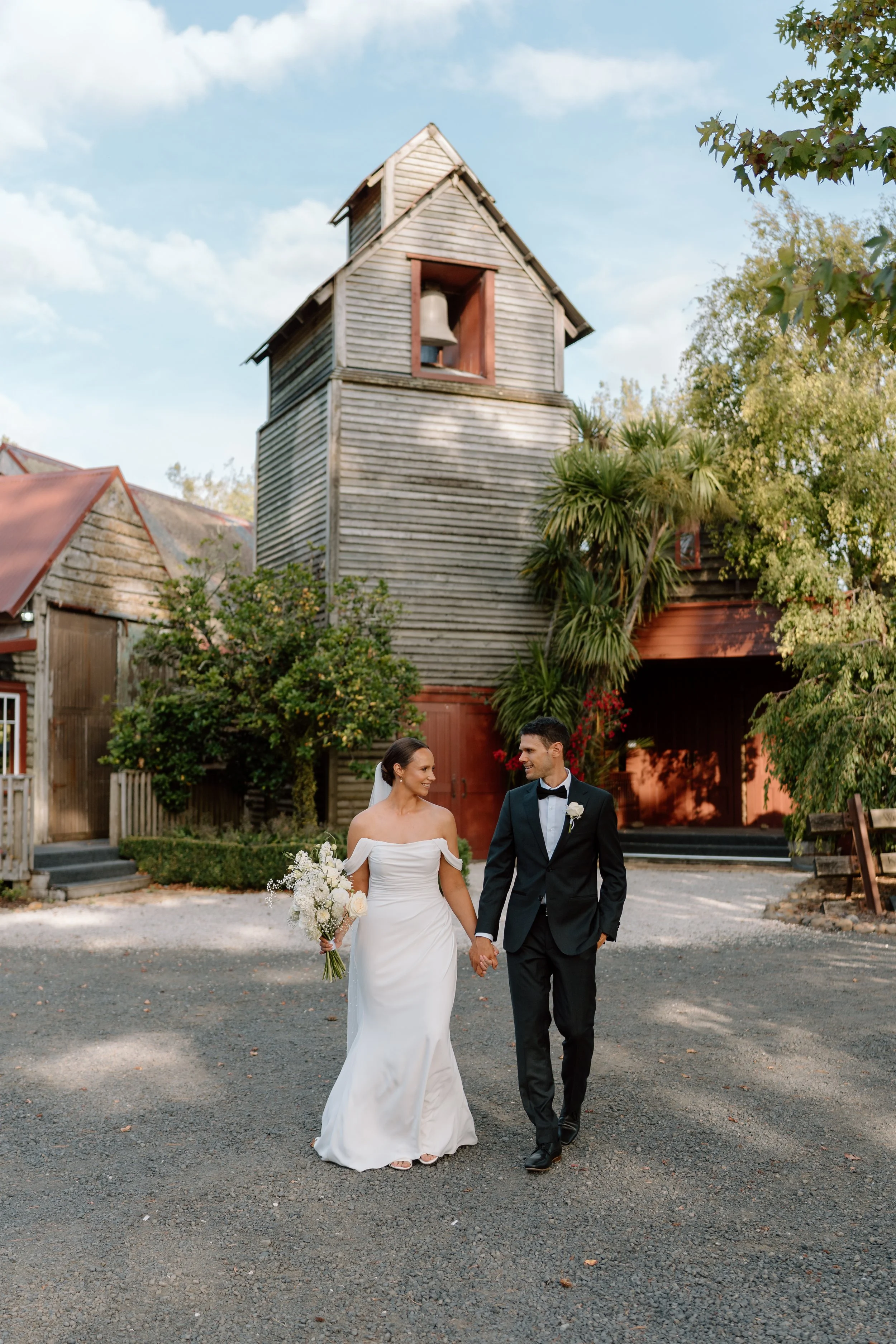 Kumeu Valley Estate Wedding in Auckland photographed by Wild Souls