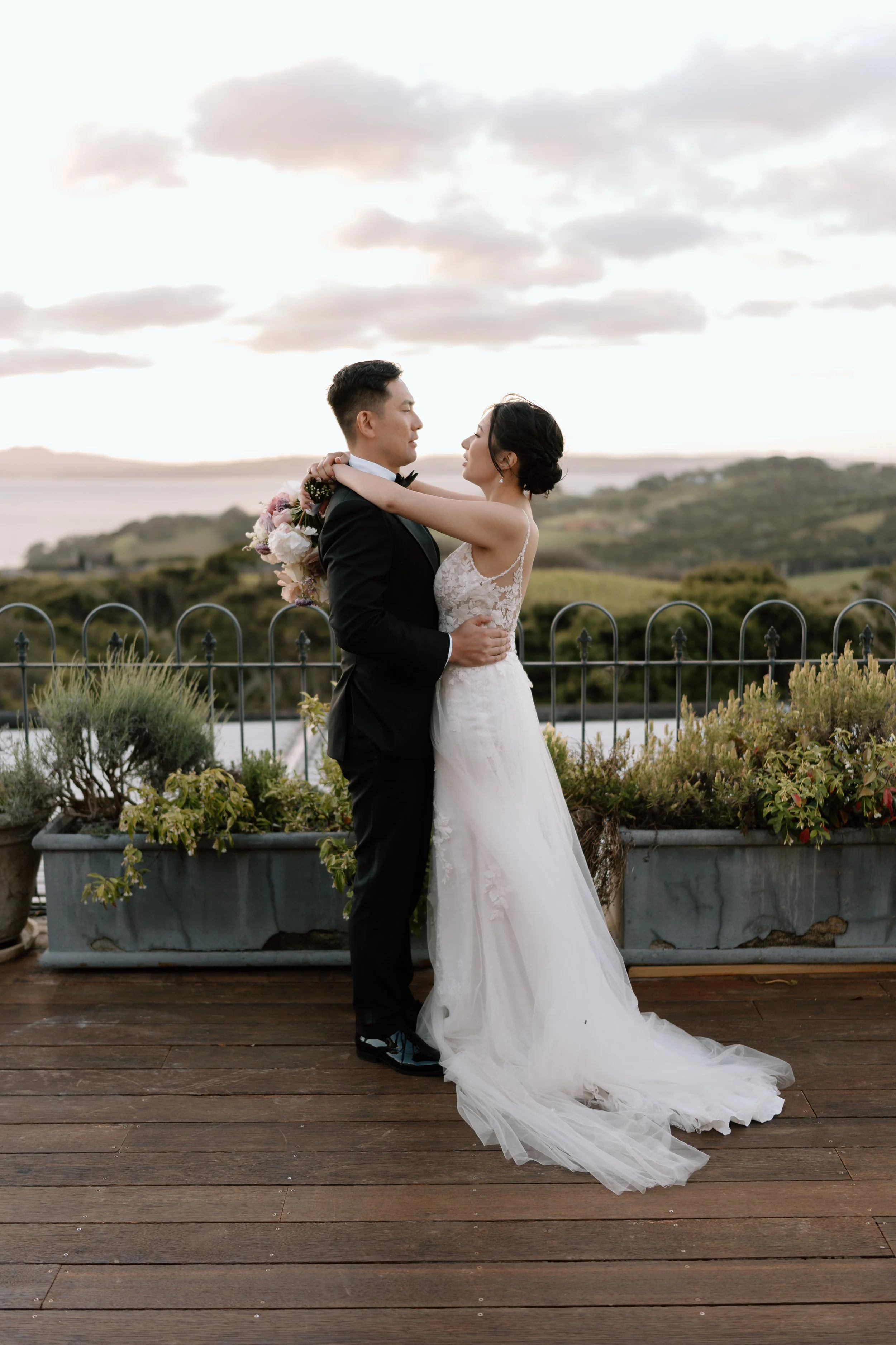 Carol+Wes-Mudbrick-Vineyard-Waiheke-Wedding-Photographer100.jpg