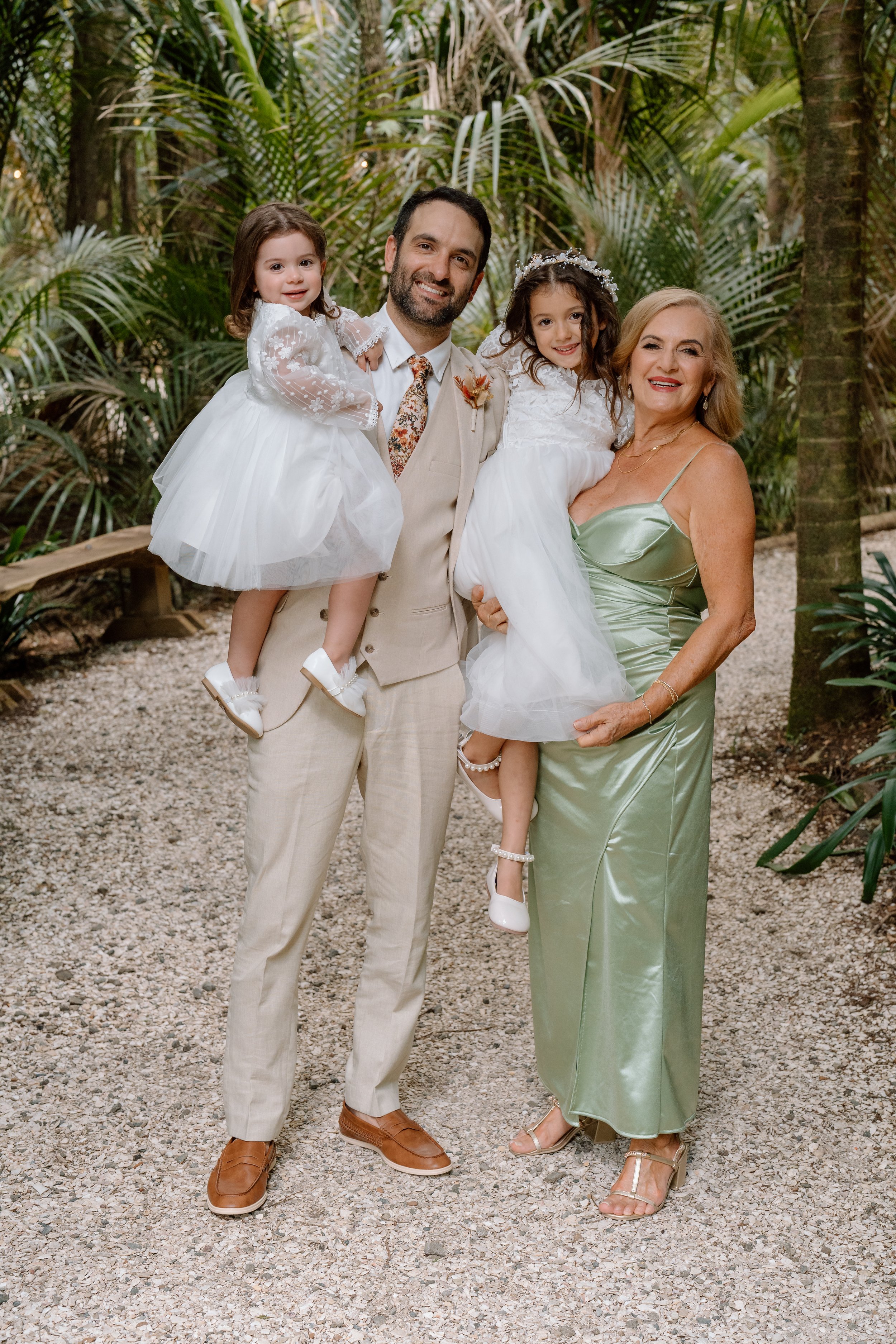 Luiza+Luis_Bridgewater-Estate-Auckland-Wedding-Photography19.jpg